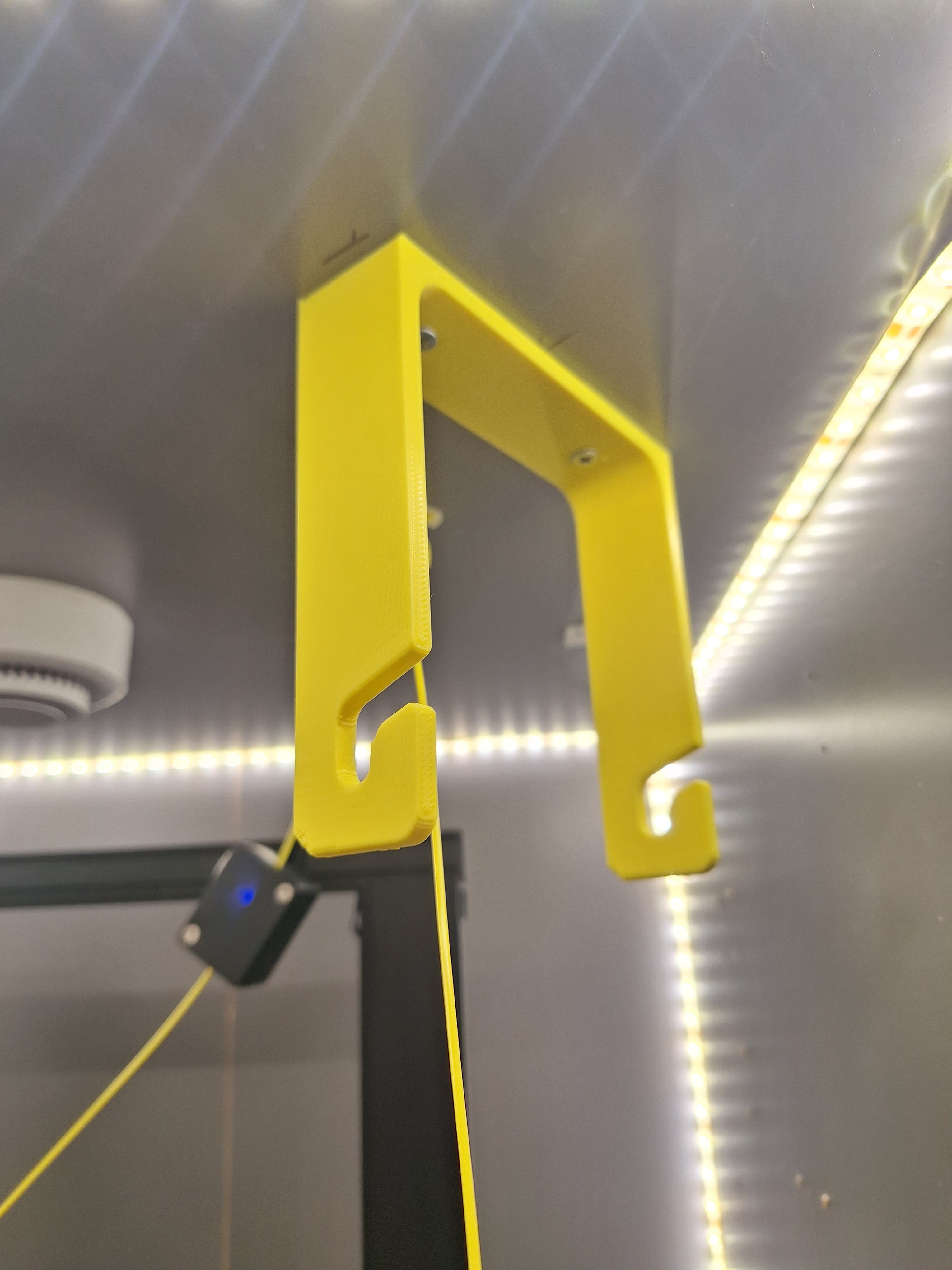 Spool Ceiling holder with bearings & quick replace