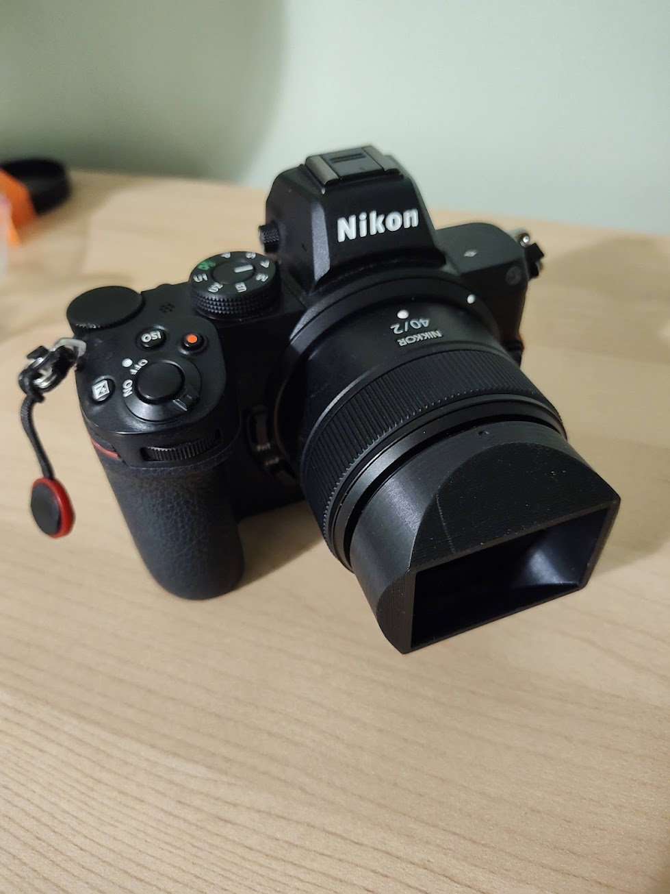Nikon Z 40mm f/2 Retro Style Lens Hood