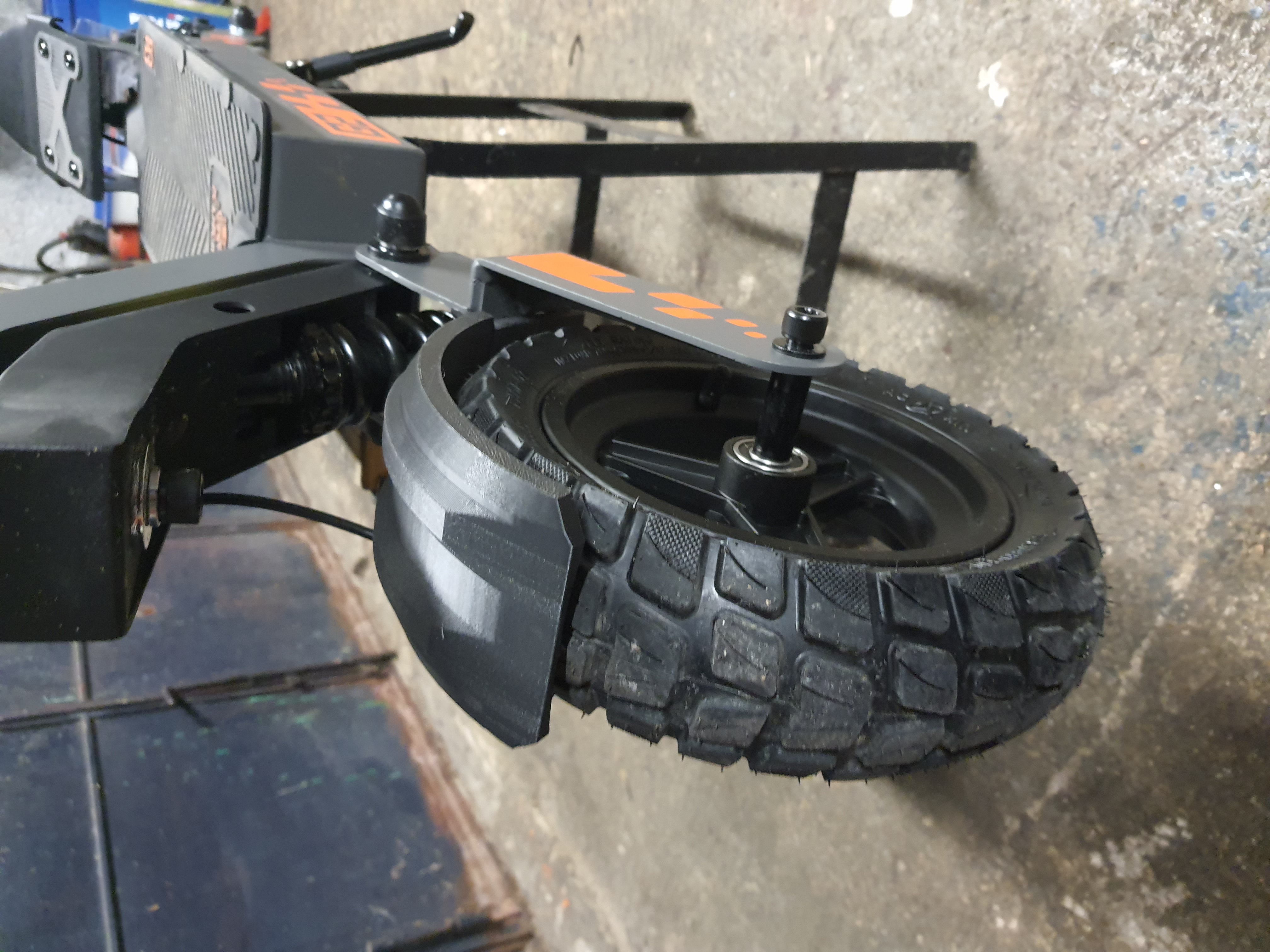 Kukirin Fender