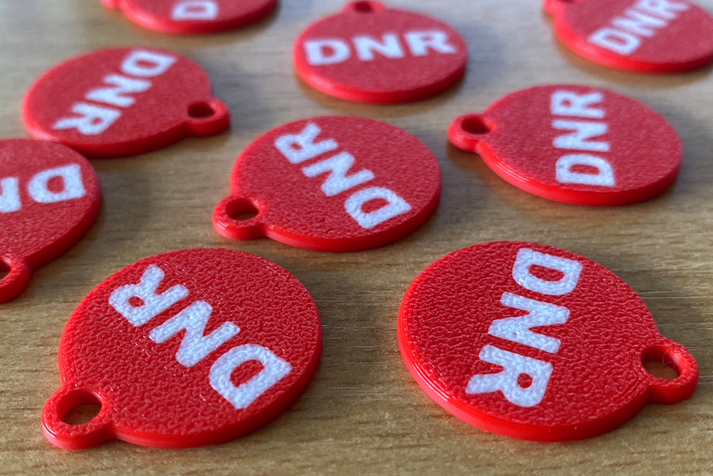 DNR - Do Not Resuscitate keychain emblem (Nicht Wiederbeleben Anhänger)