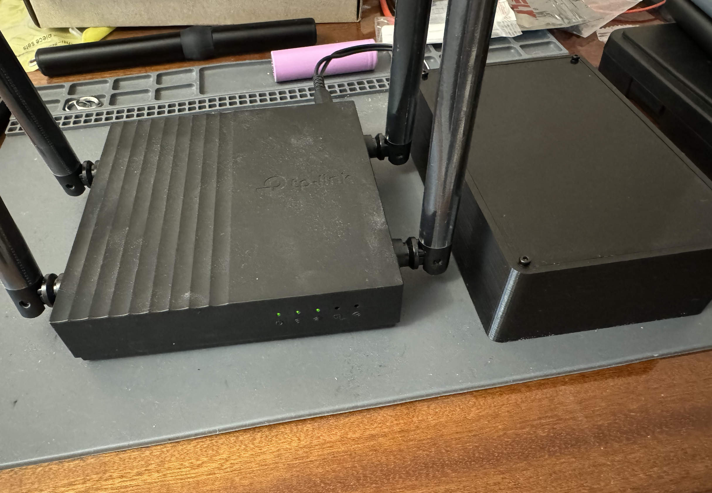 DIY Wifi Router UPS 4x18650