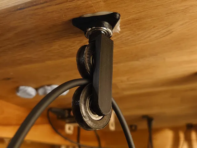 Headphone cable puller V1