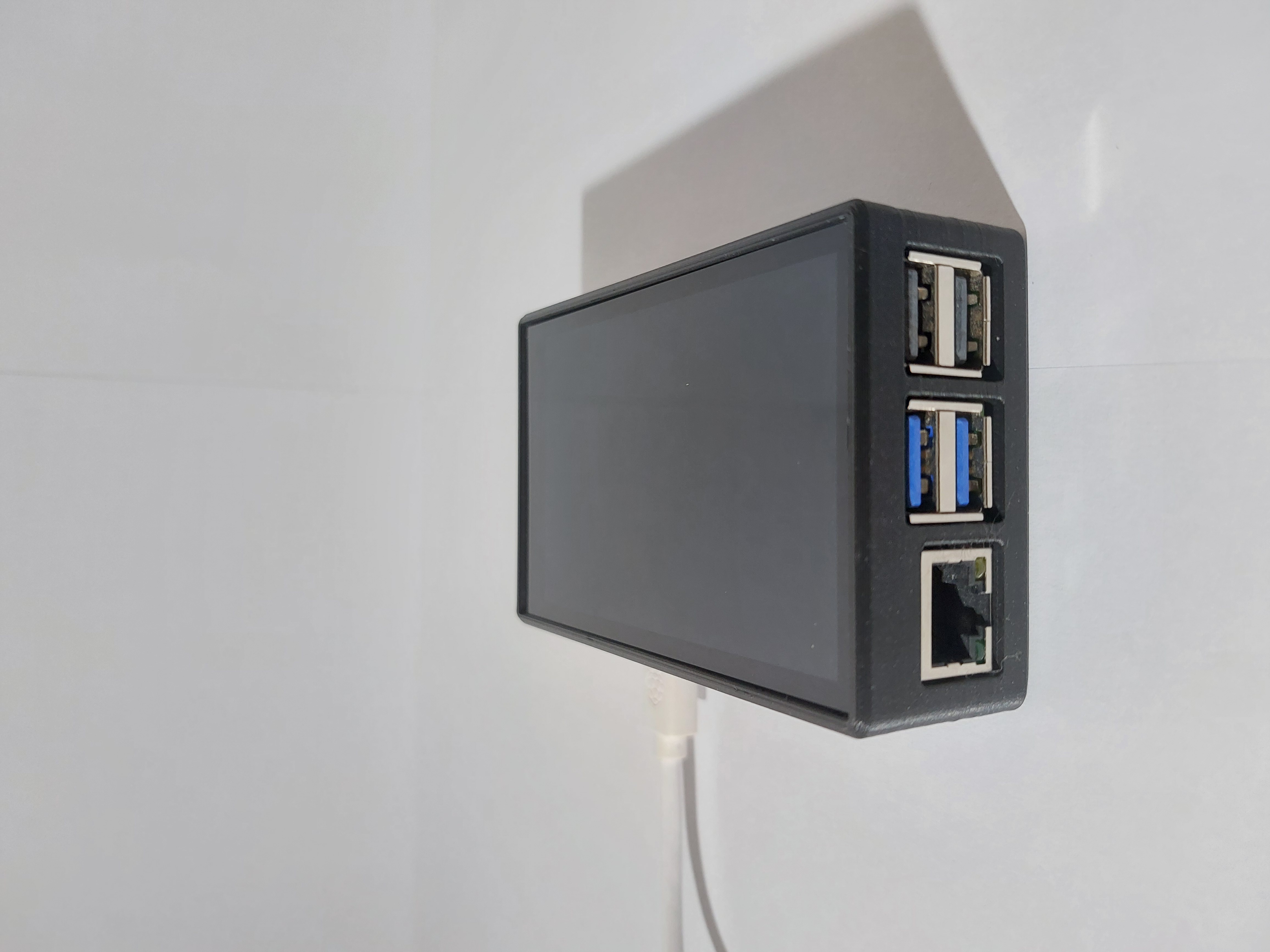 Hyperpixel Raspberry Pi 5 Case v2 — thumbnail 4