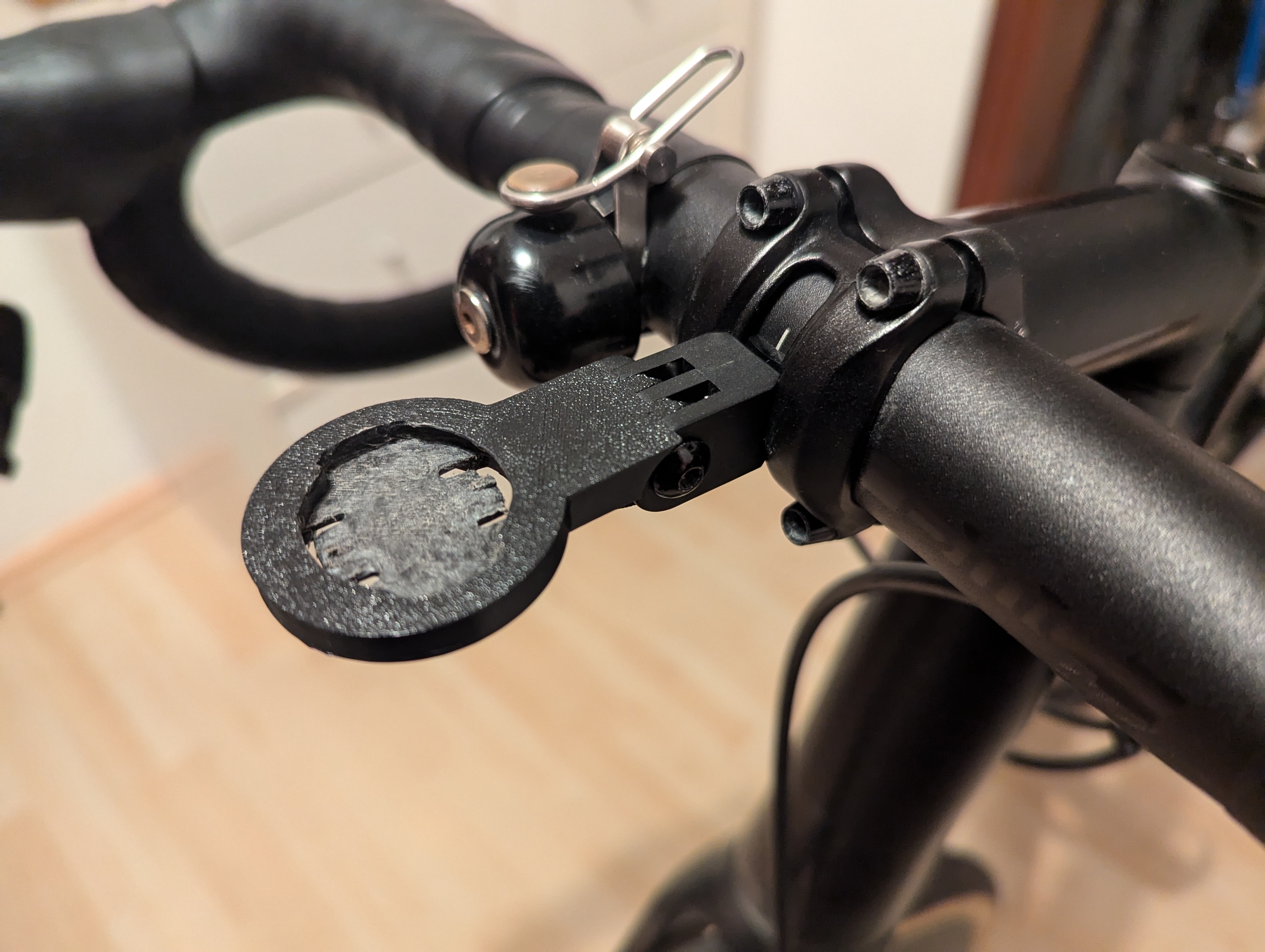 Wahoo Elemnt to GoPro-mount