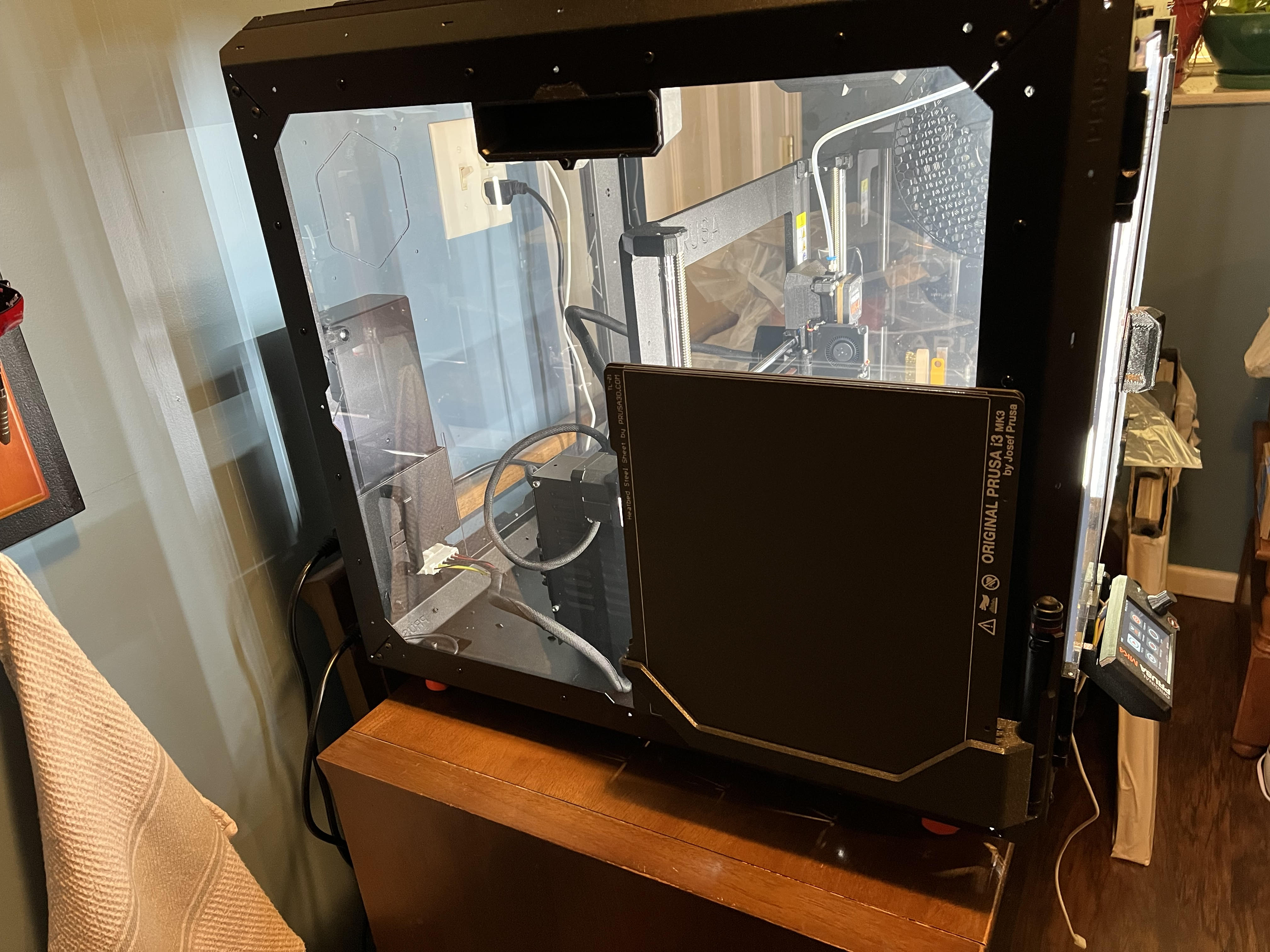 Spare print sheet and flashlight holder for original Prusa enclosure