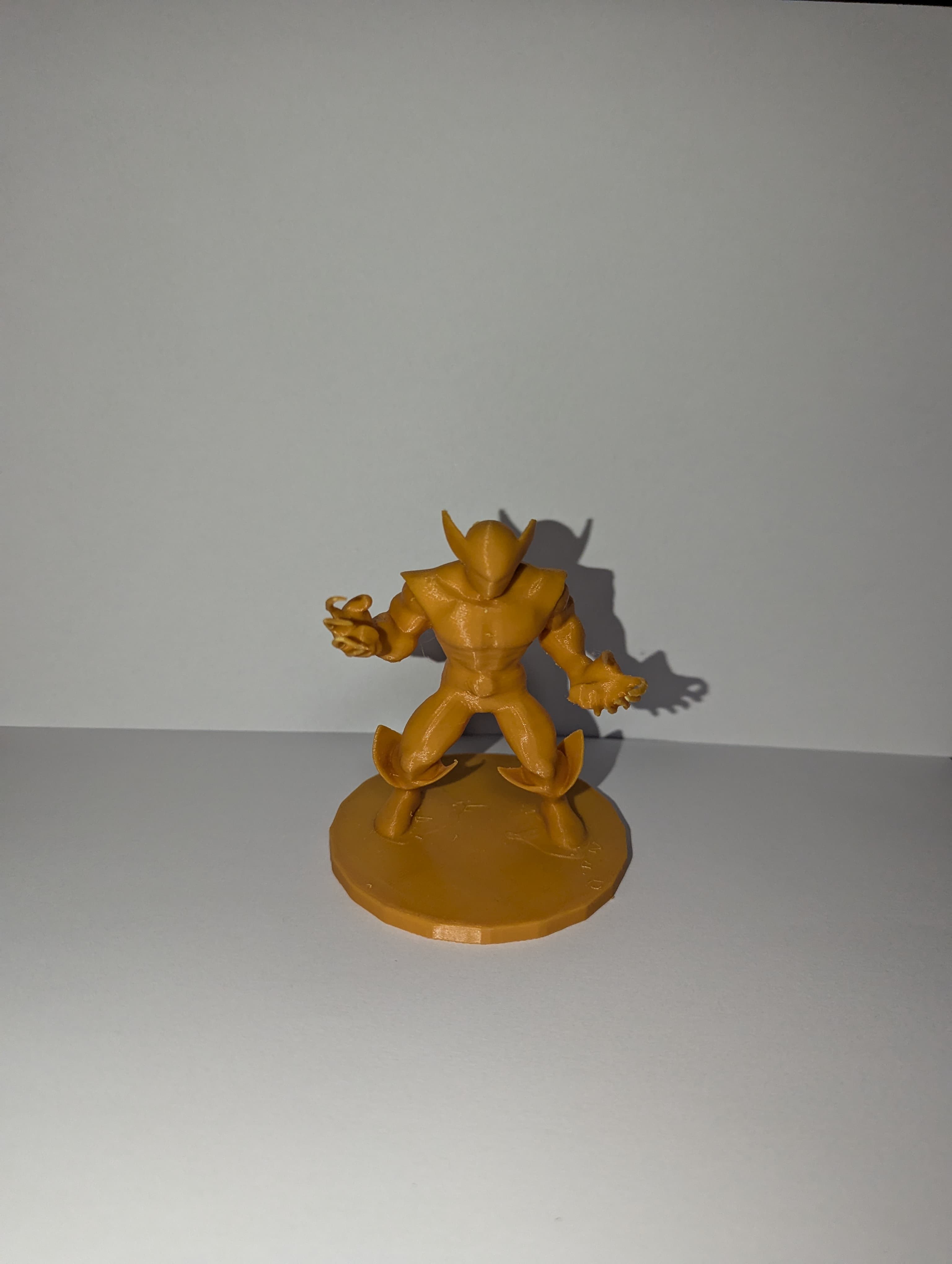 Miniatura 4 do modelo 3D Wolverine Action Figure