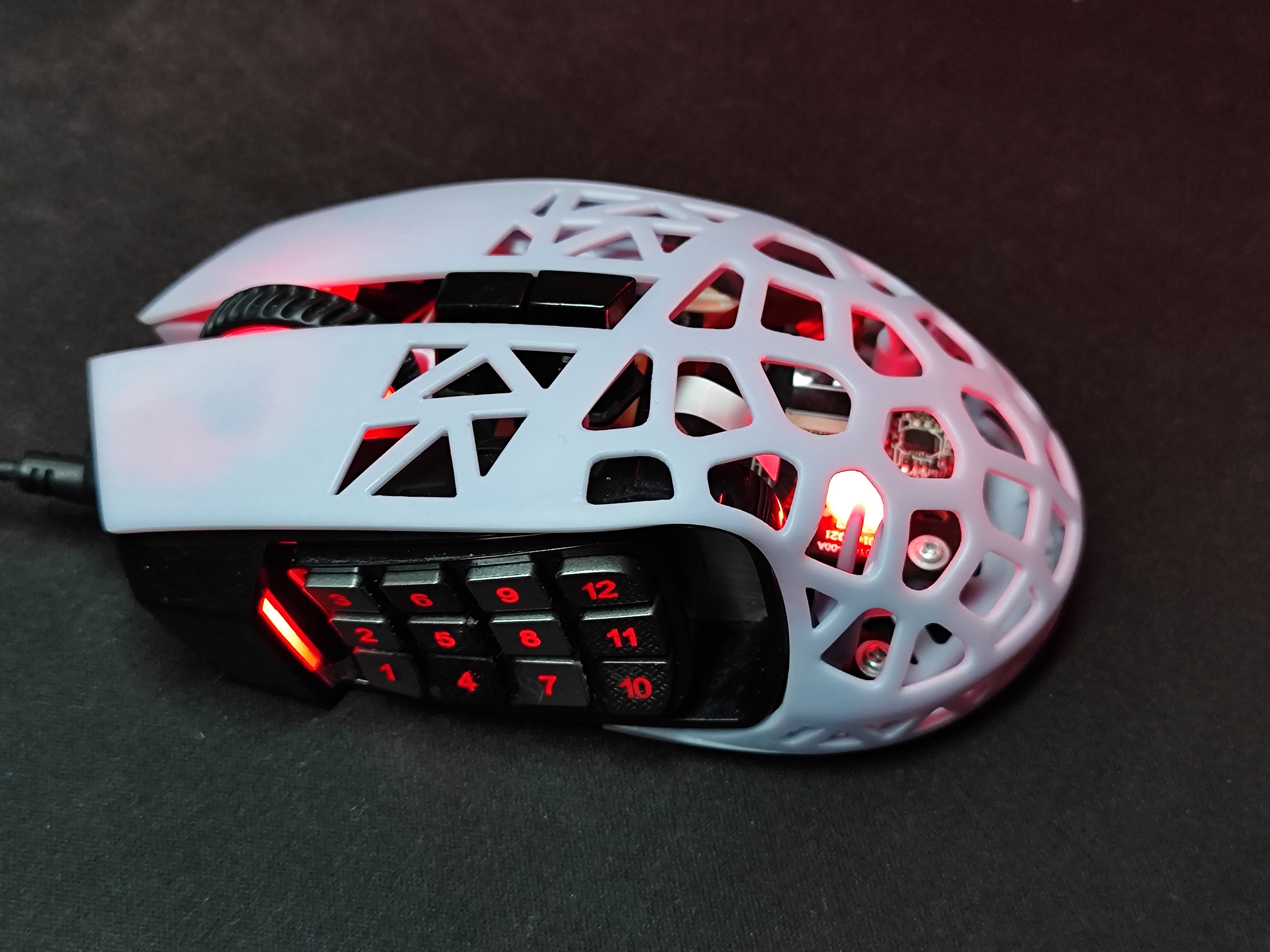 Corsair Scimitar Elite mouse lightweight mod V3.5