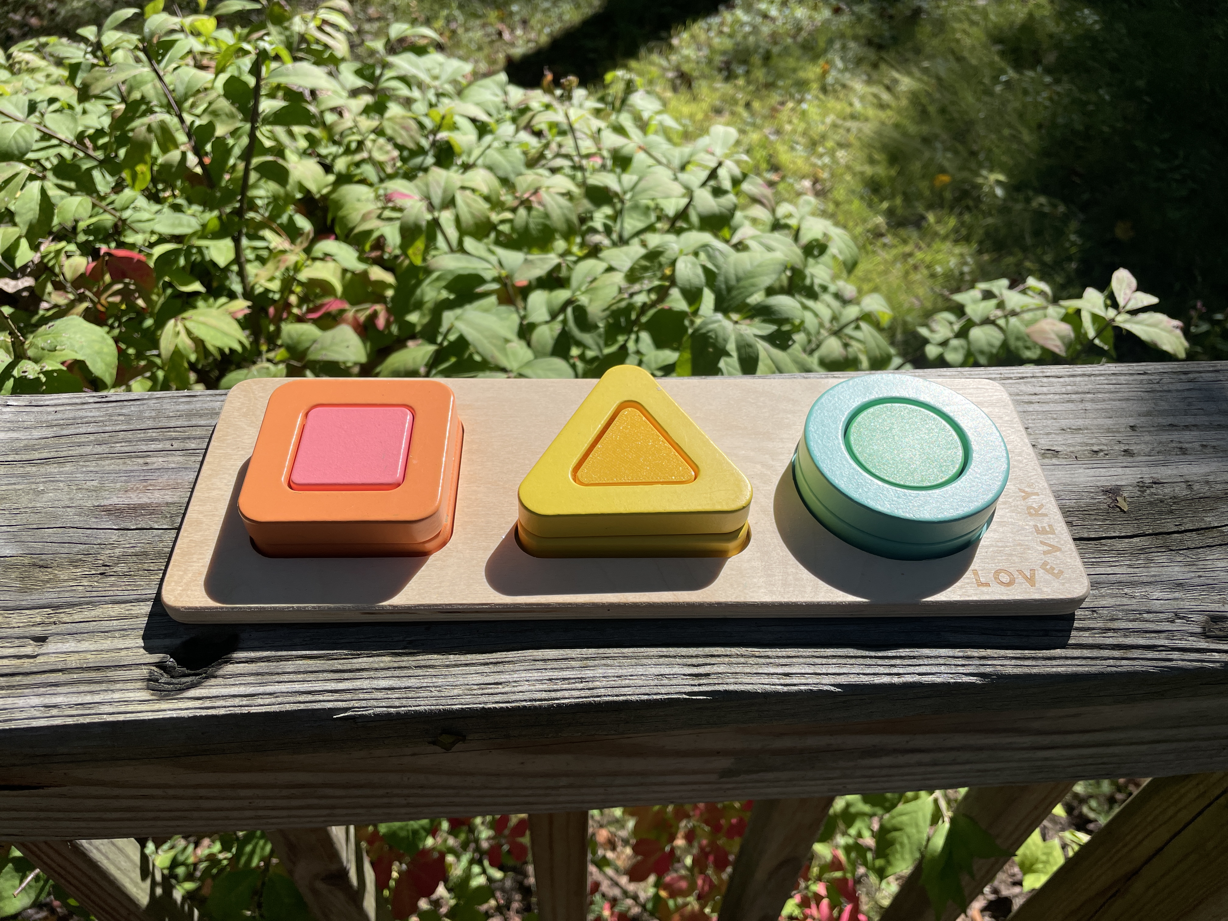 Replacement triangle for LOVEVERY shape puzzle