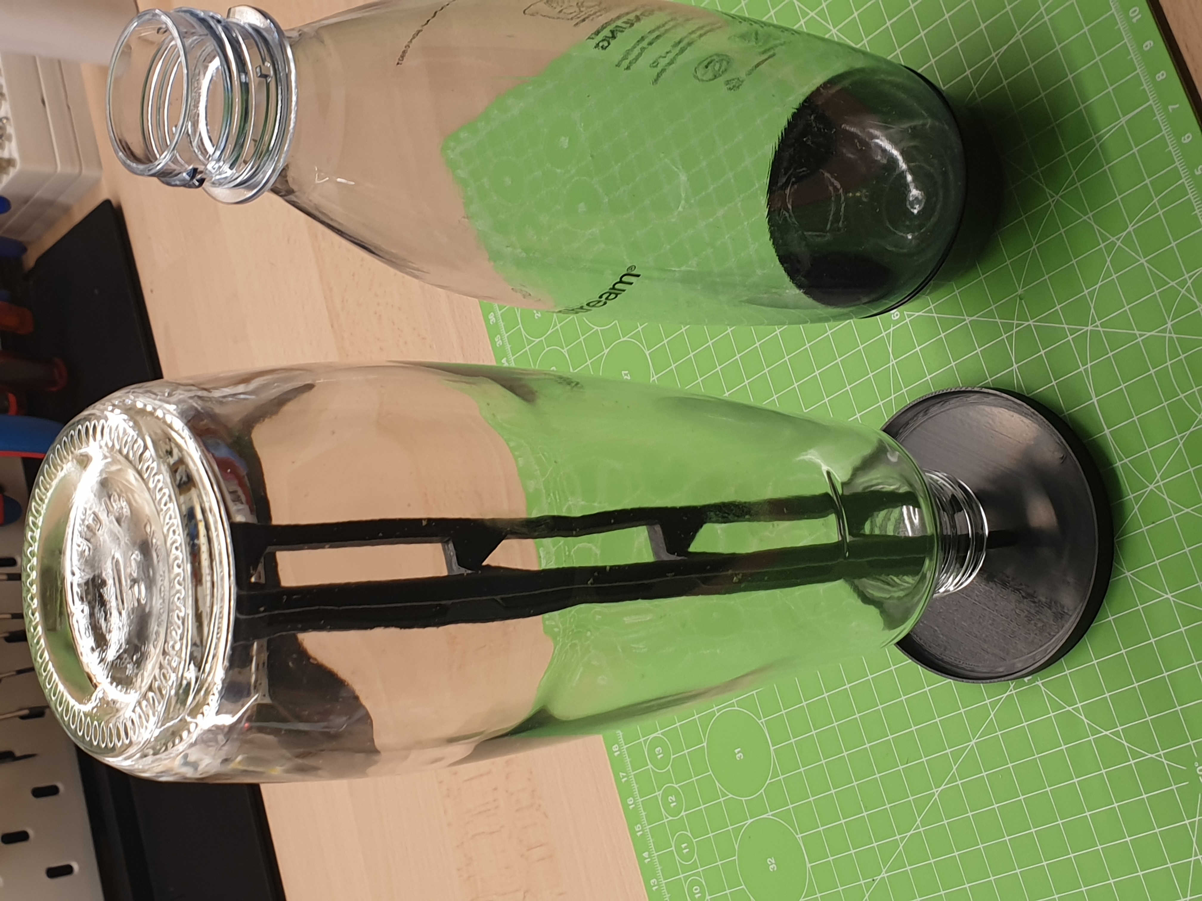 Parametric bottle dry stand with drip tray