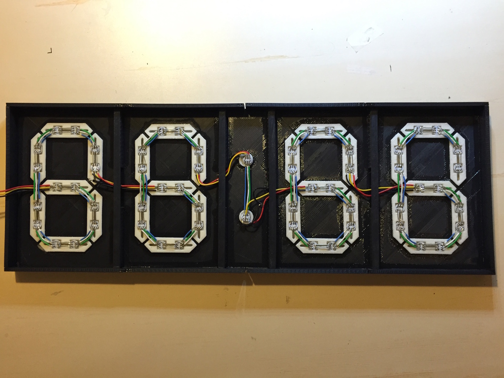 Miniatura 4 do modelo 3D 7-Segment NeoPixel Clock
