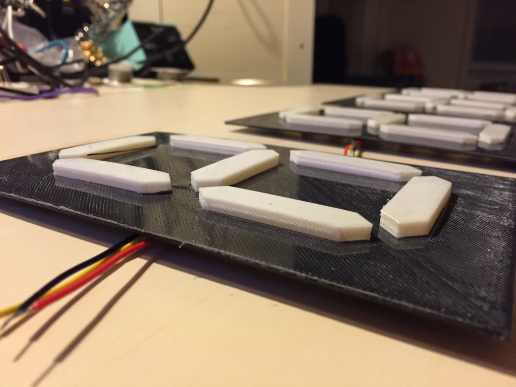 Miniatura 6 do modelo 3D 7-Segment NeoPixel Clock