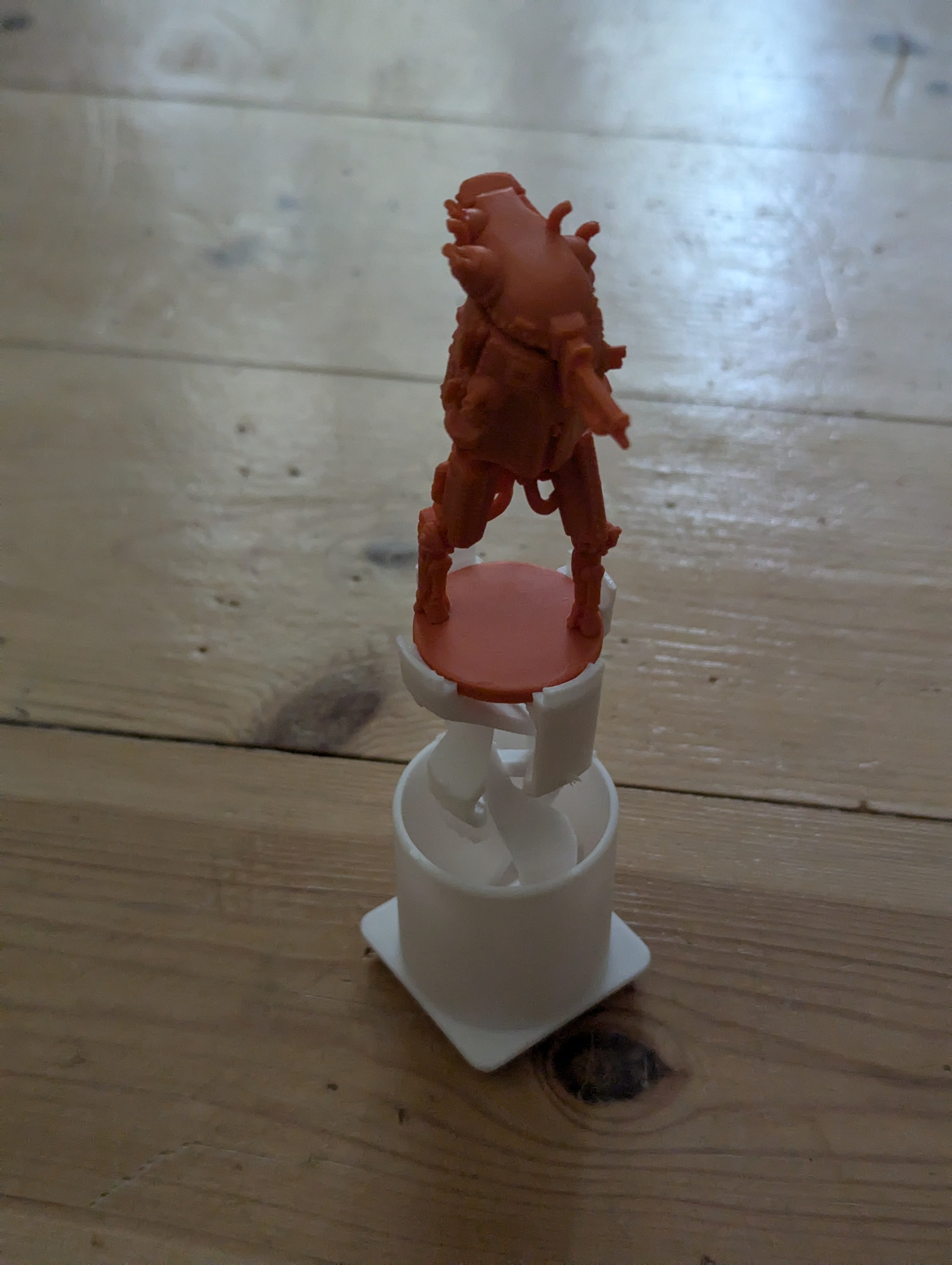 Gridfinity miniature holder for painting v5