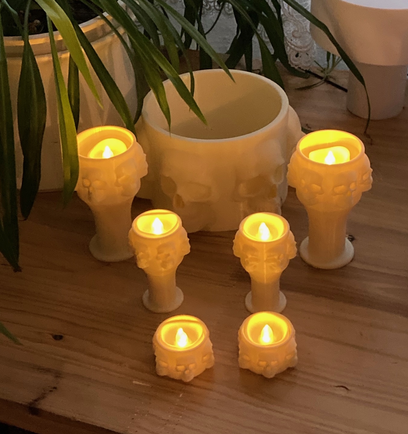 Skull Candy DIsh with Assorted Lamp Holders
