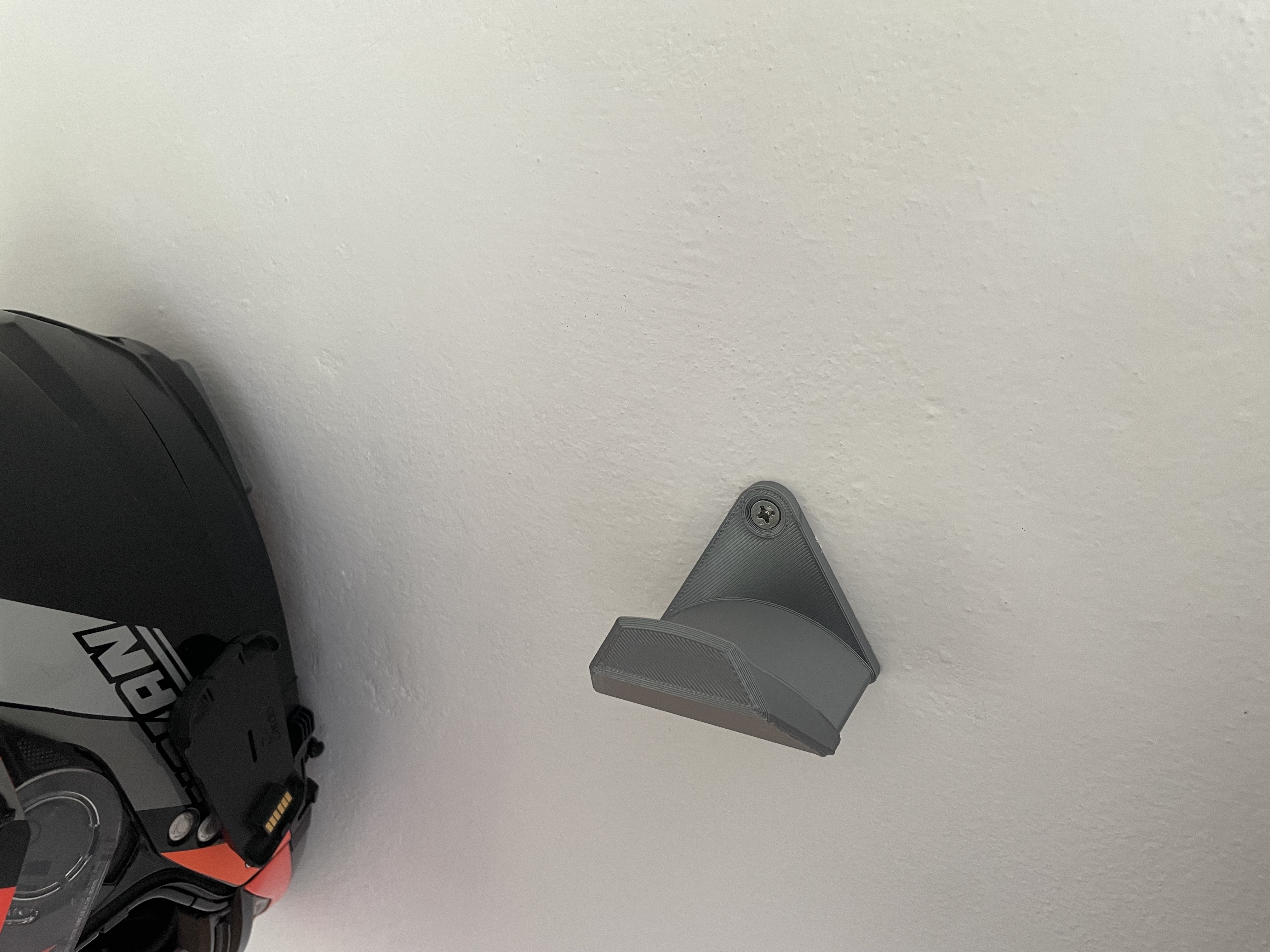 Helmet Hanger — thumbnail 2