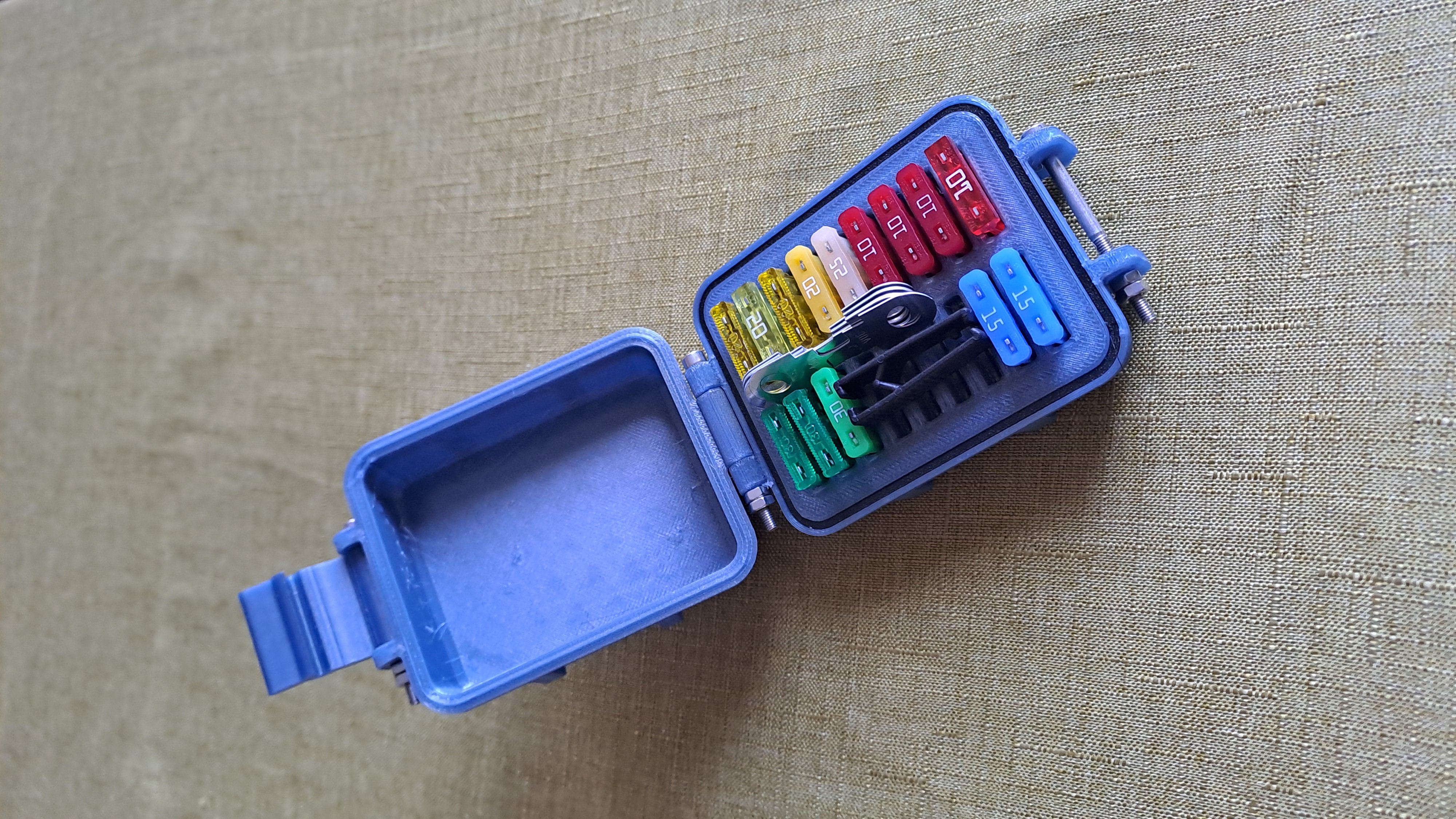 Rugged Parametric Fuse Box