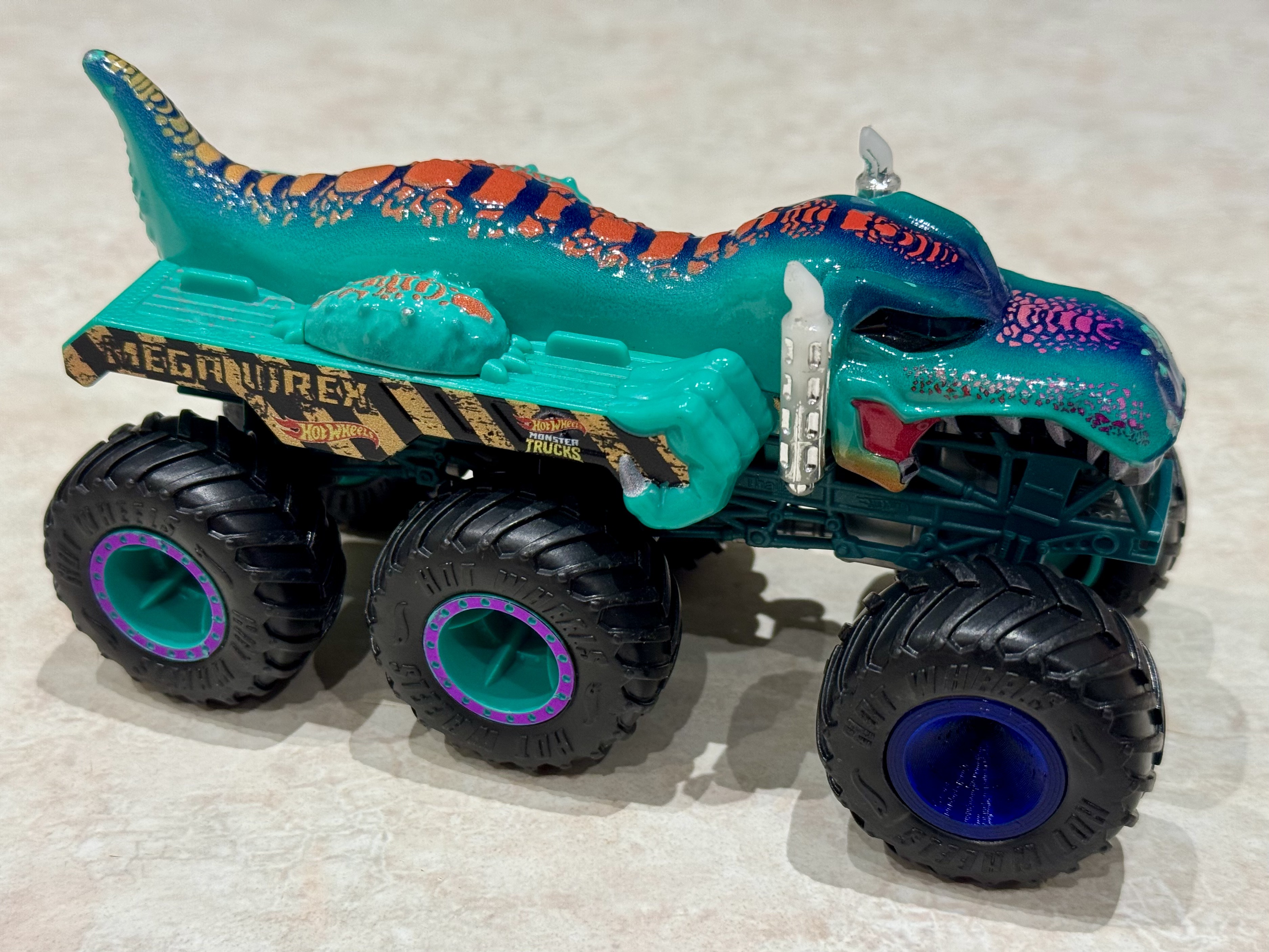 Monster Truck Wheel Hub compatible with Hot Wheels Monster Trucks