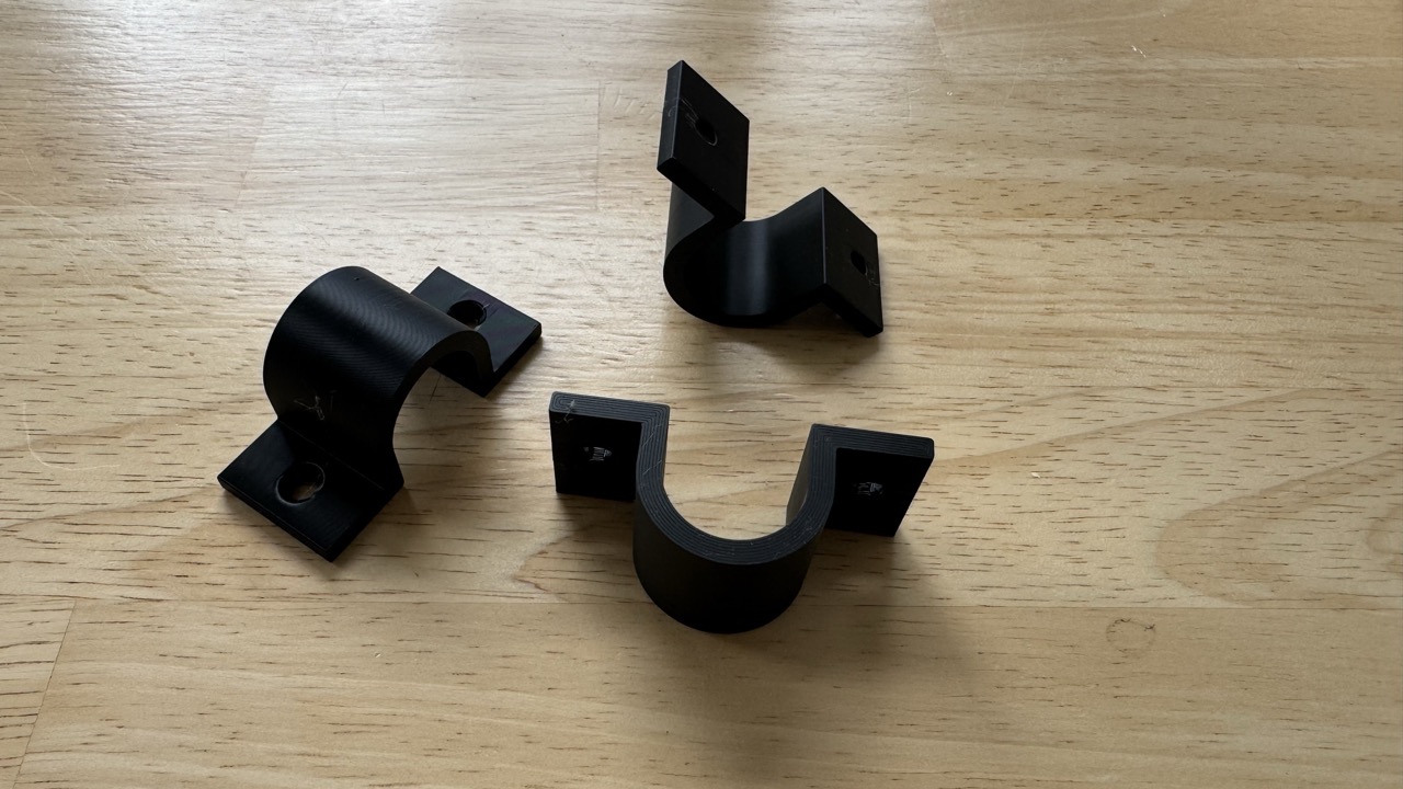 22mm cable/pipe clamp