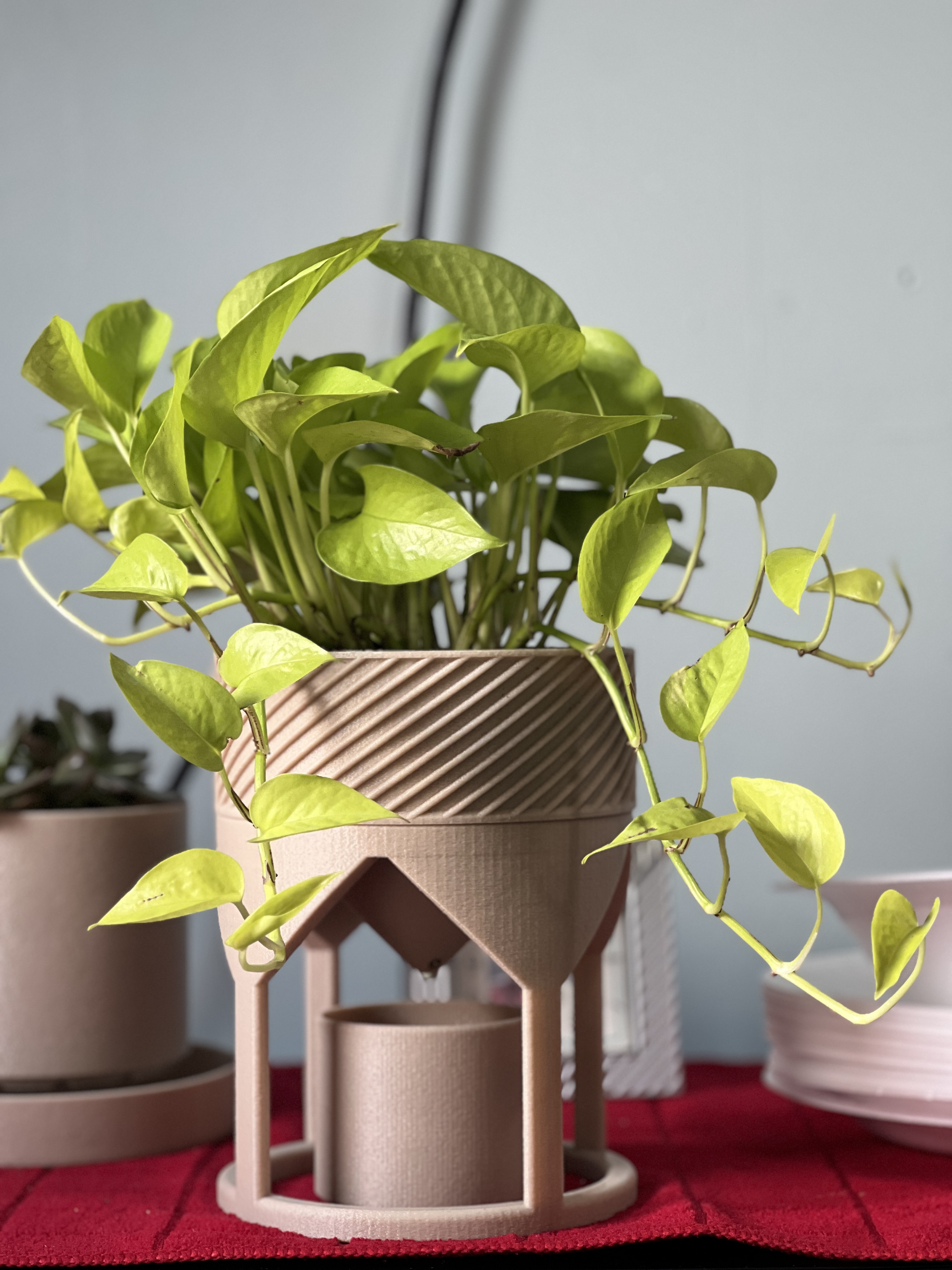 Miniatura 3 do modelo 3D Zen Tower Planter