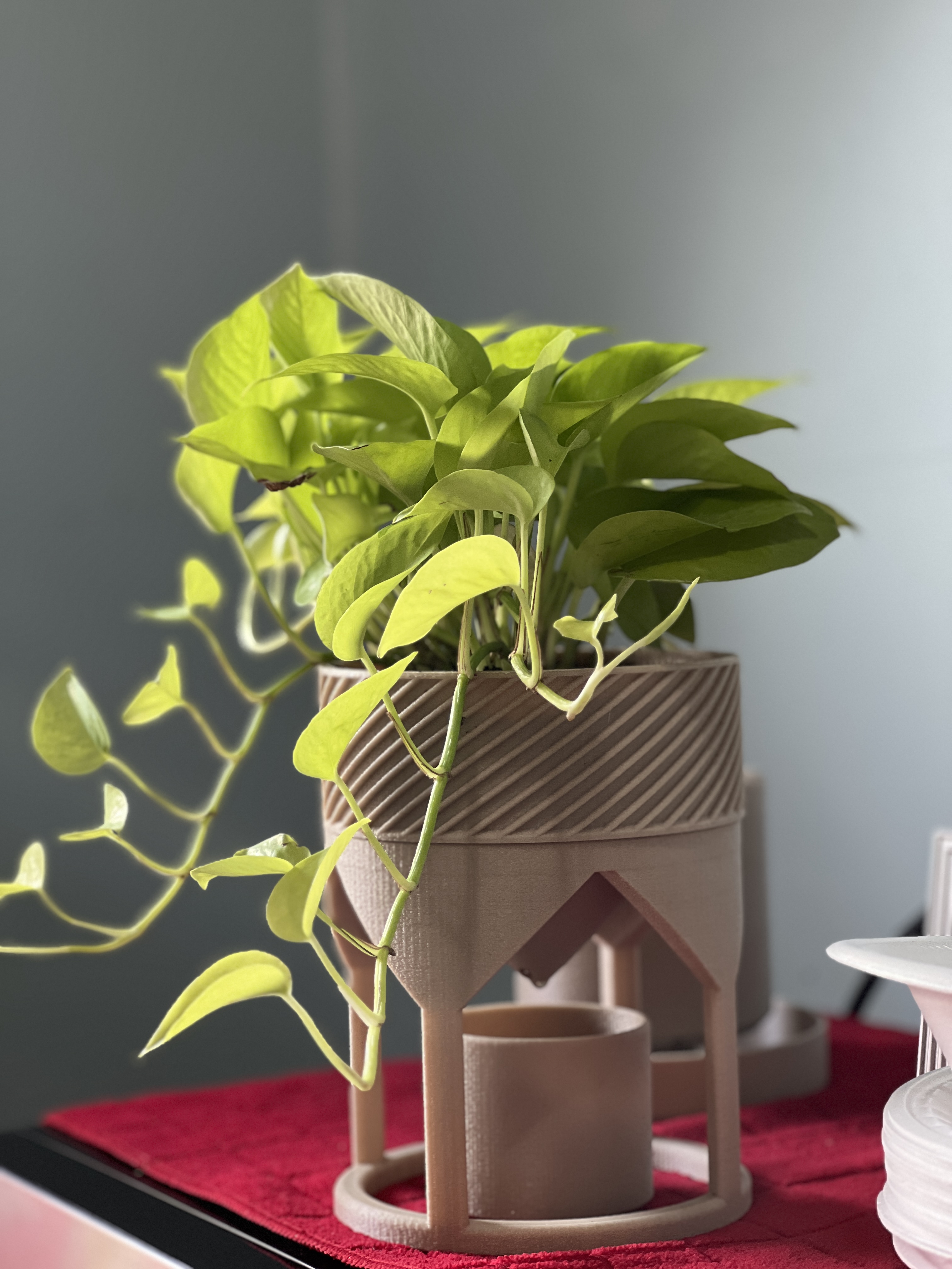 Miniatura 4 do modelo 3D Zen Tower Planter