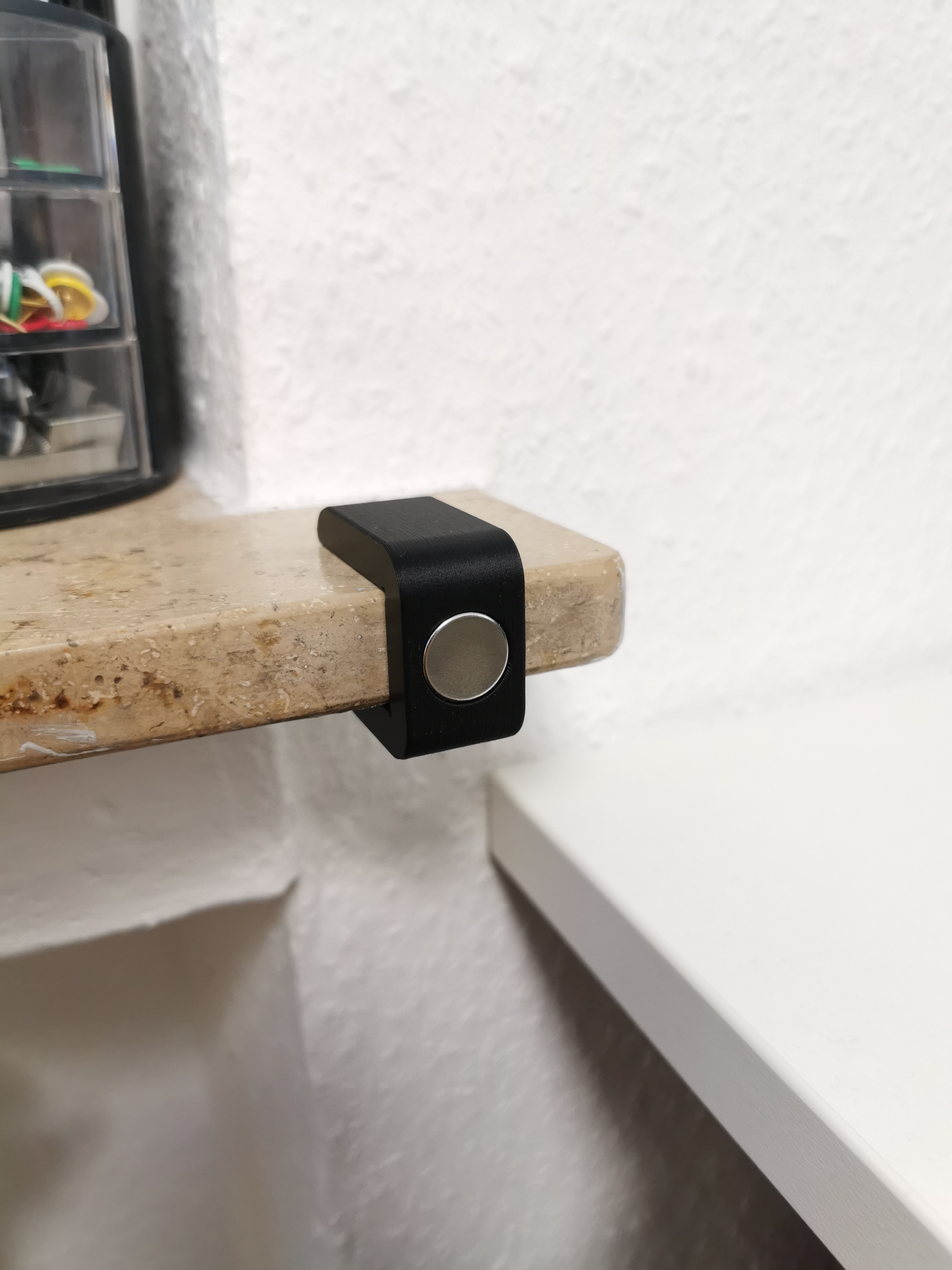 Magnetic holder for windowsill (20mm)