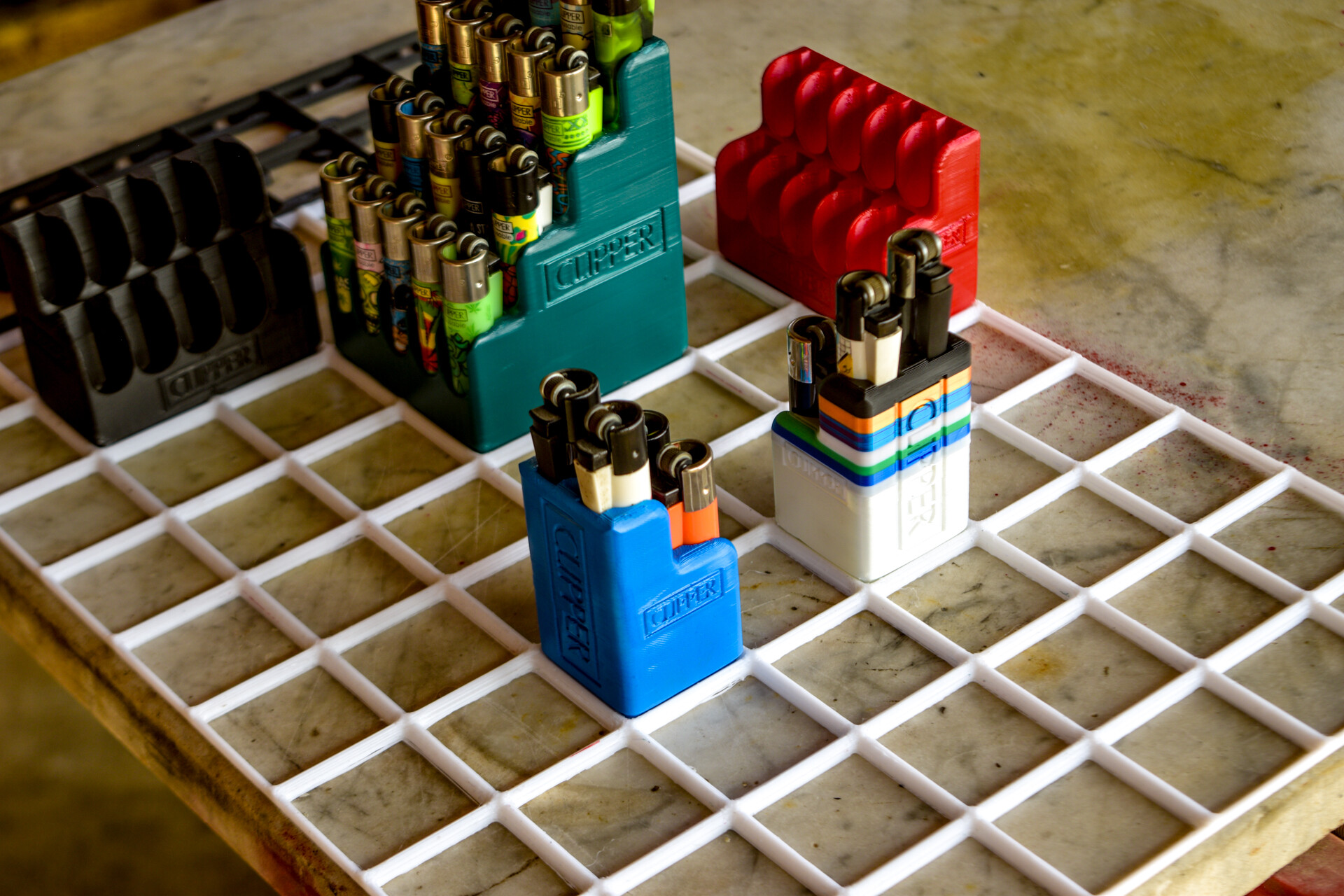 Gridfinity 1x1 Slim Clipper Lighter Stand (4 lighters-CP 21) — miniatura 4