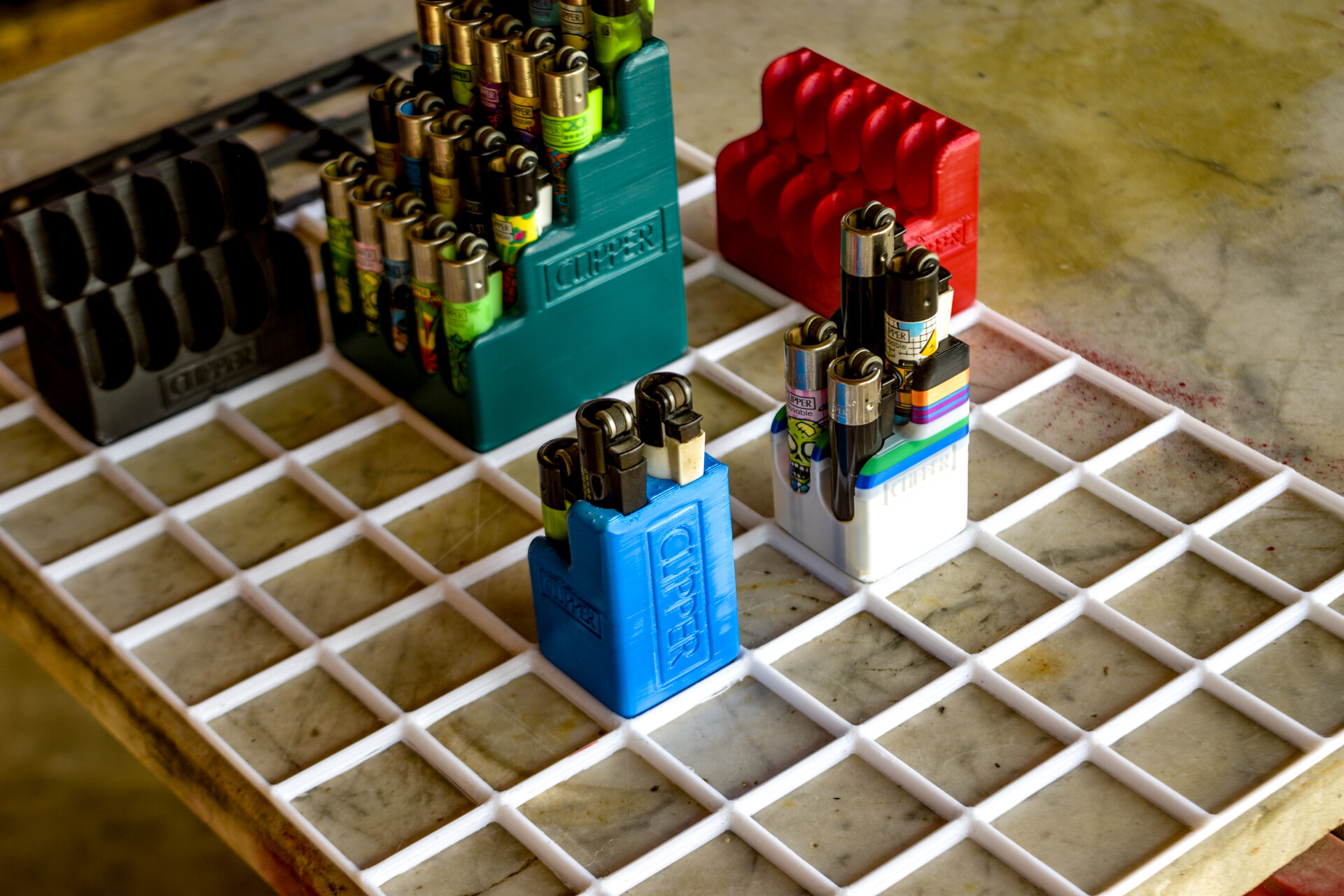 Gridfinity 1x1 Slim Clipper Lighter Stand (4 lighters-CP 21) — miniatura 3