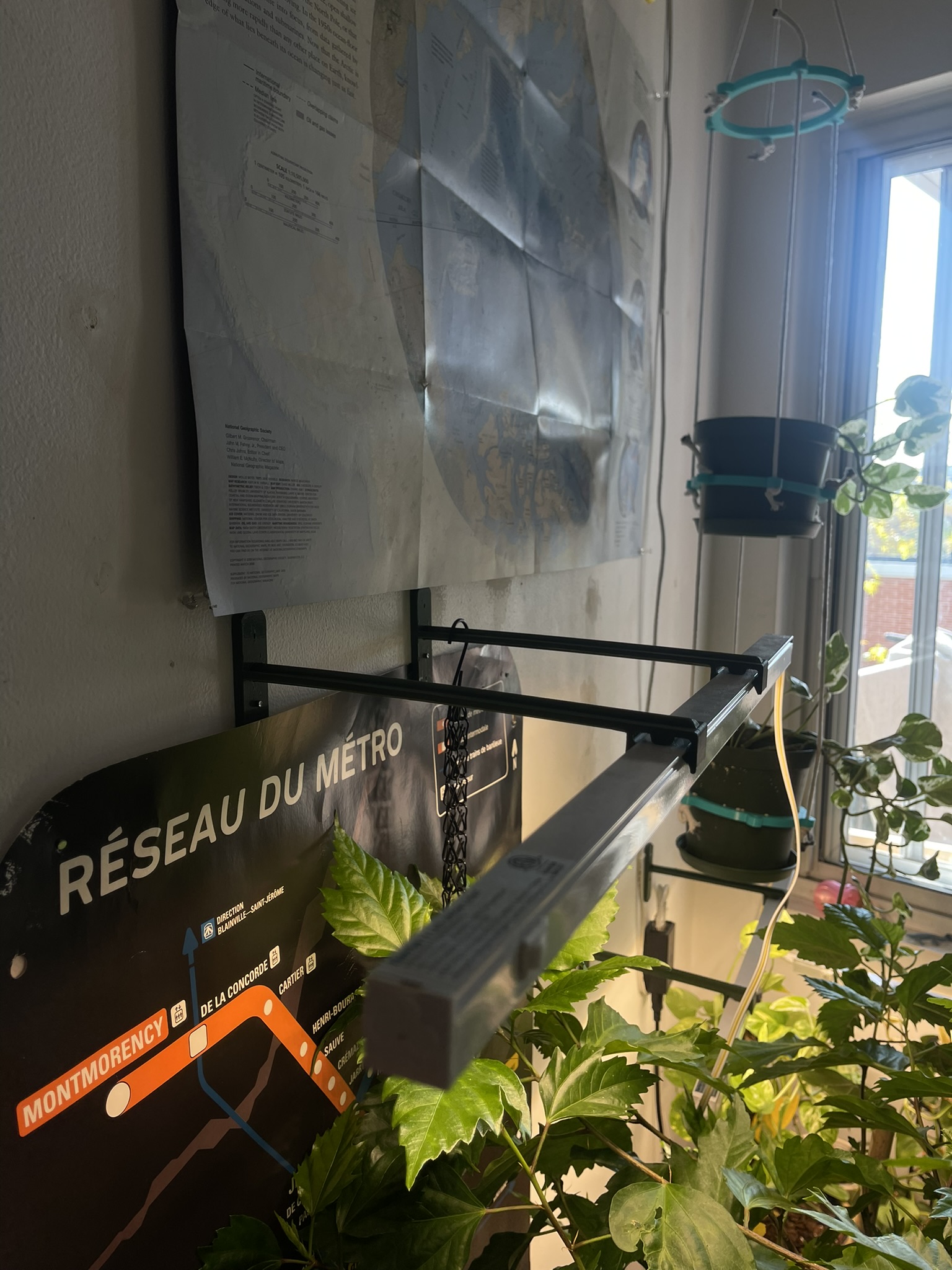 T5/grow light hanger by Ali Download free STL model