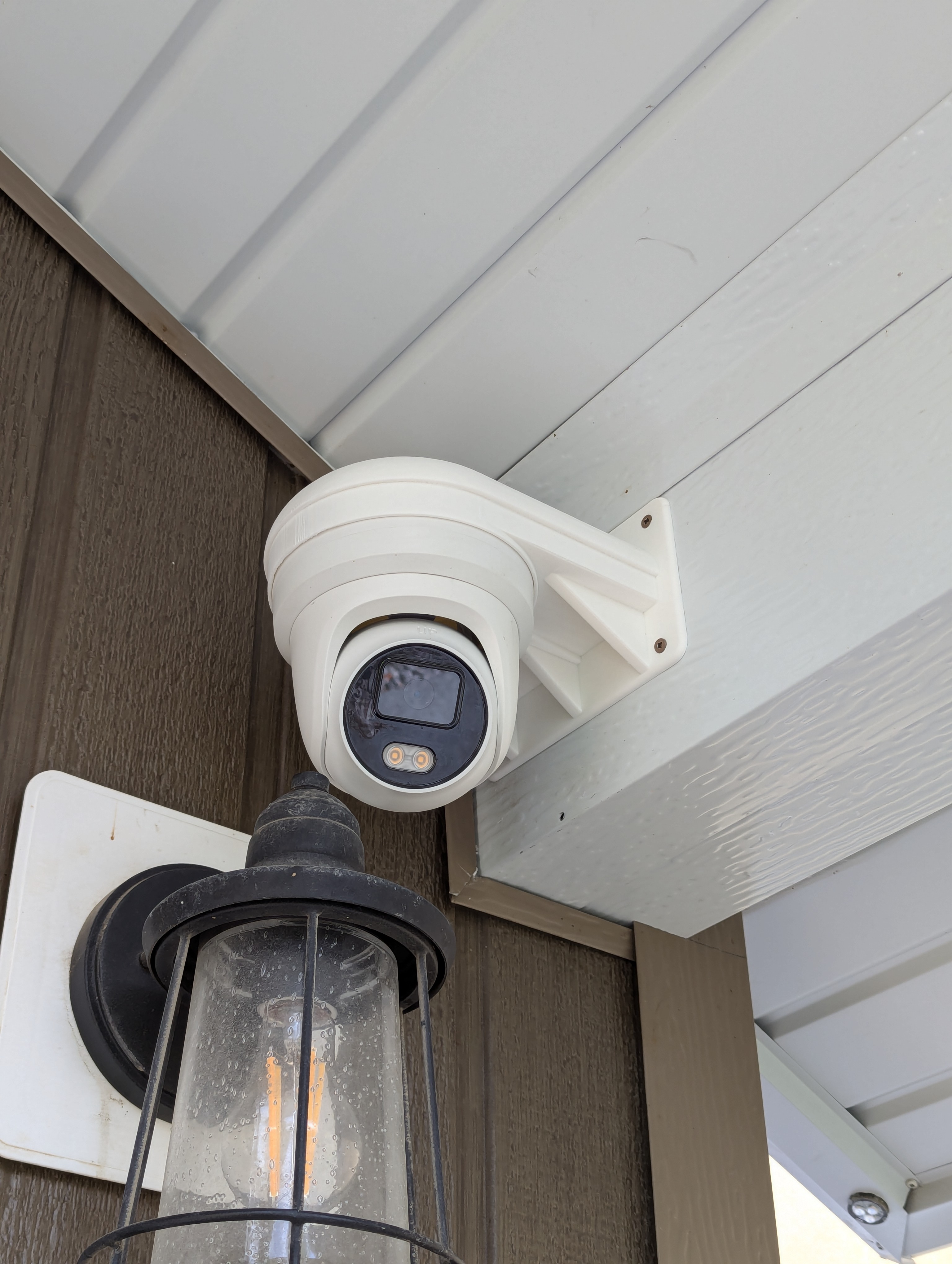 Hikvision Dome Mount 110mm hole spacing