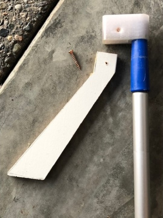 ACME Thread Broom Handle or Extension Pole Mount for Gutters — miniatura 3