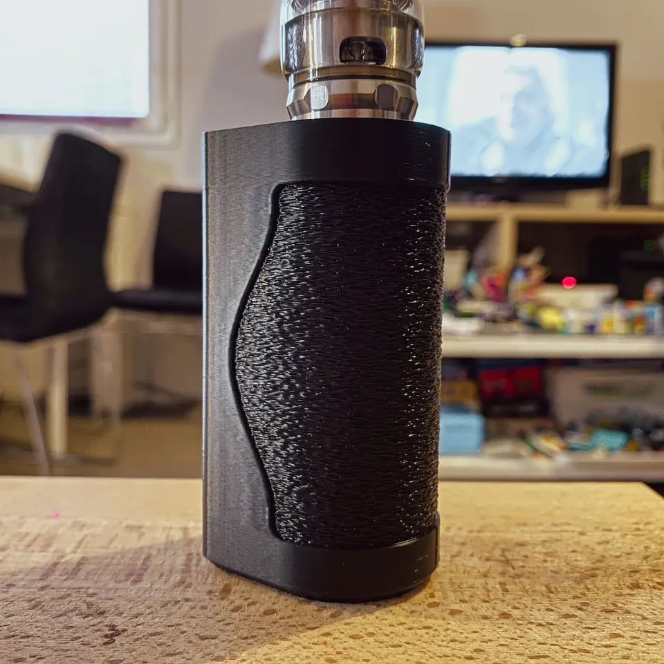 GeekVape Aegis Solo Grip Case by 6Track | Download free STL model