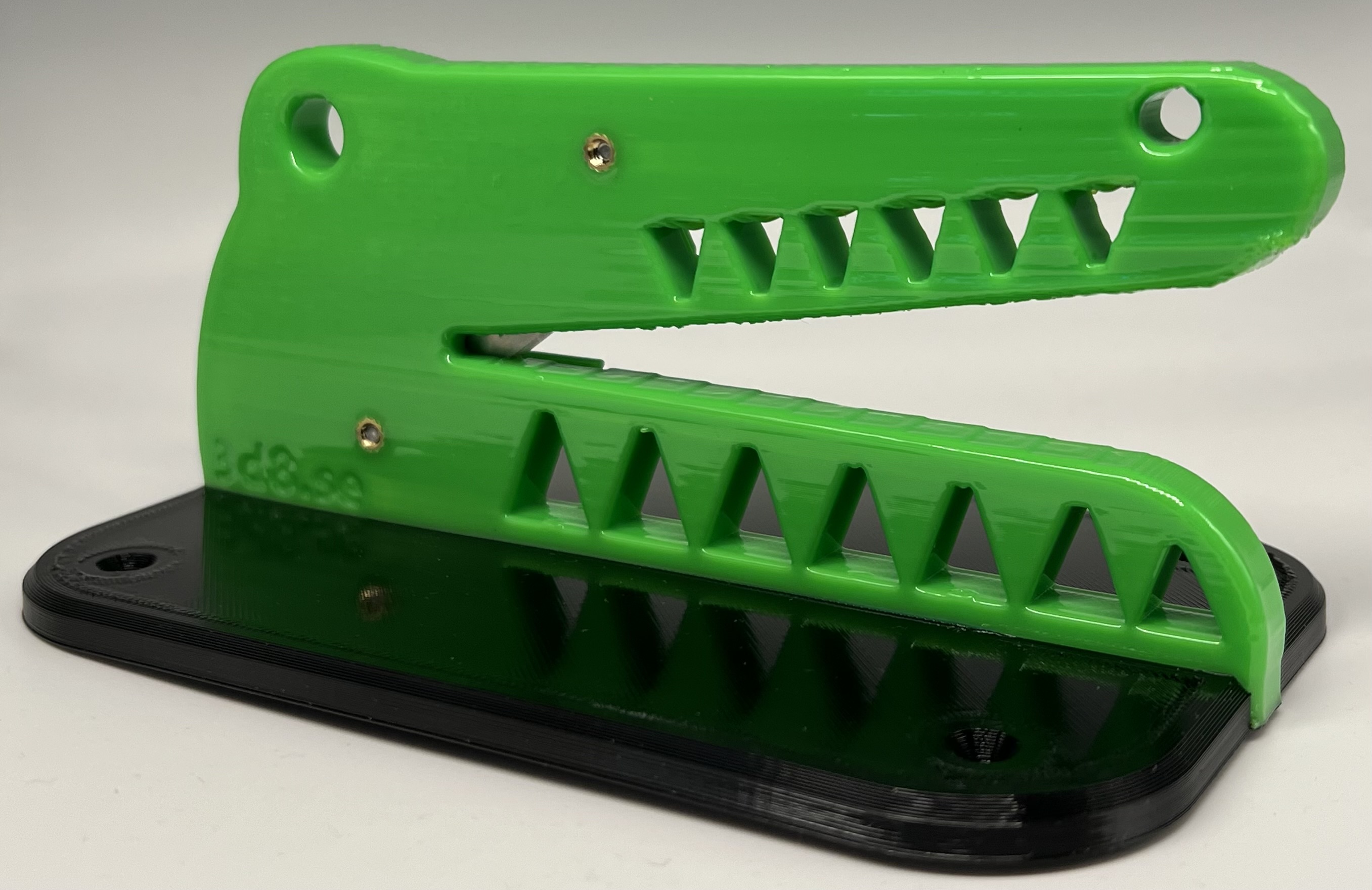 Crocodile Cutter
