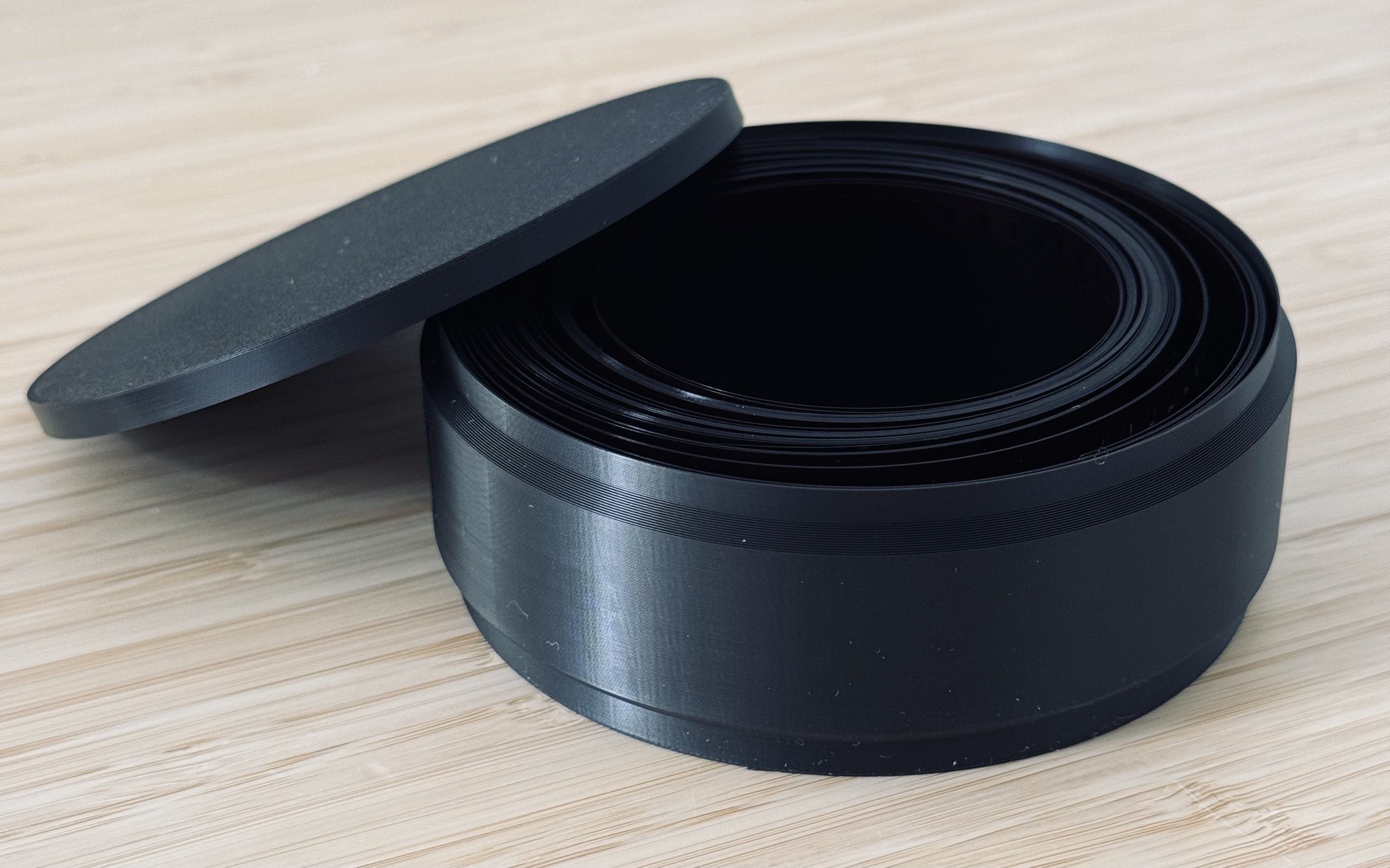 35mm film can