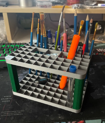 Pencil and Brushes Table Stand