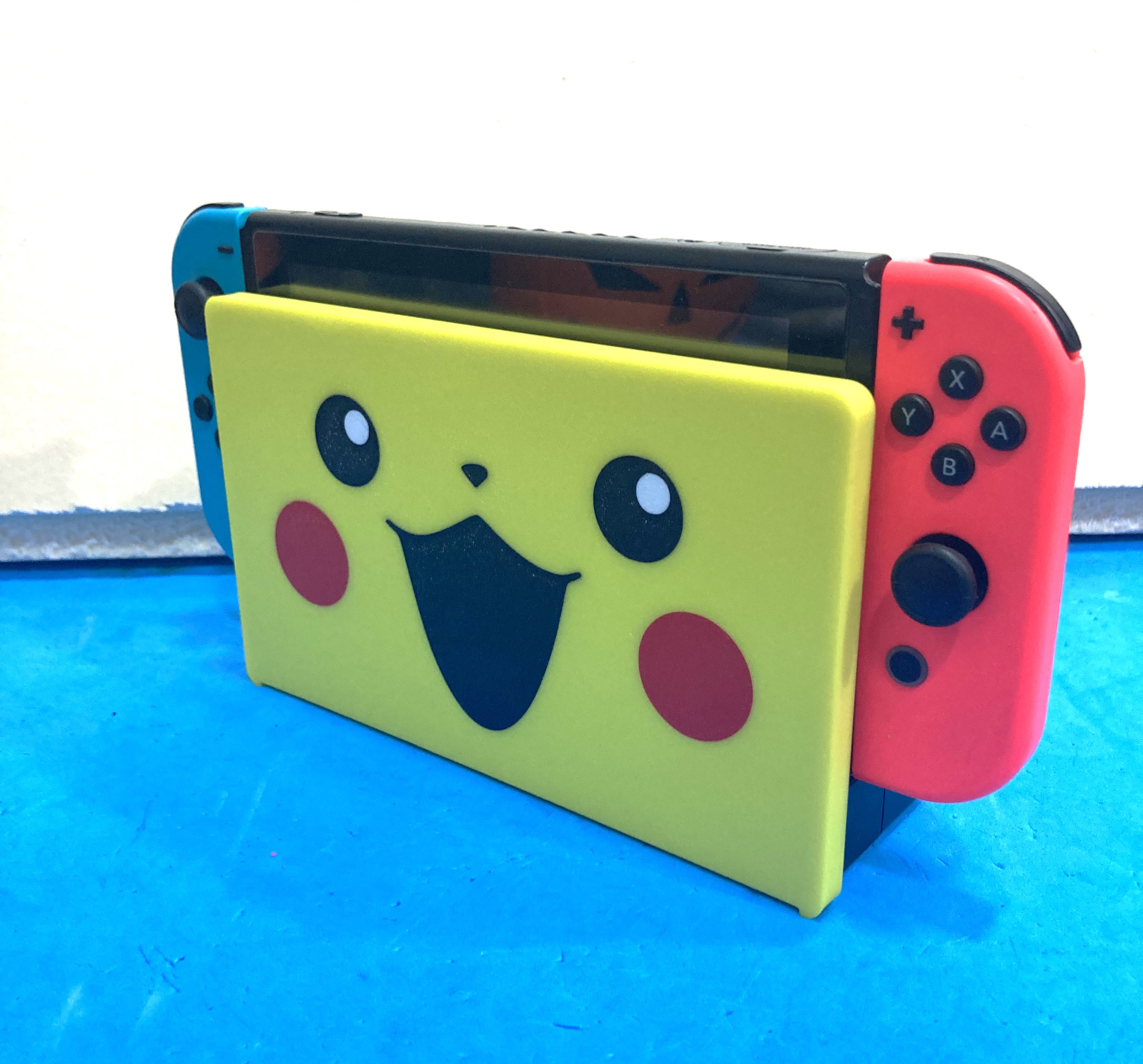 Pikachu Nintendo Switch Oled cover