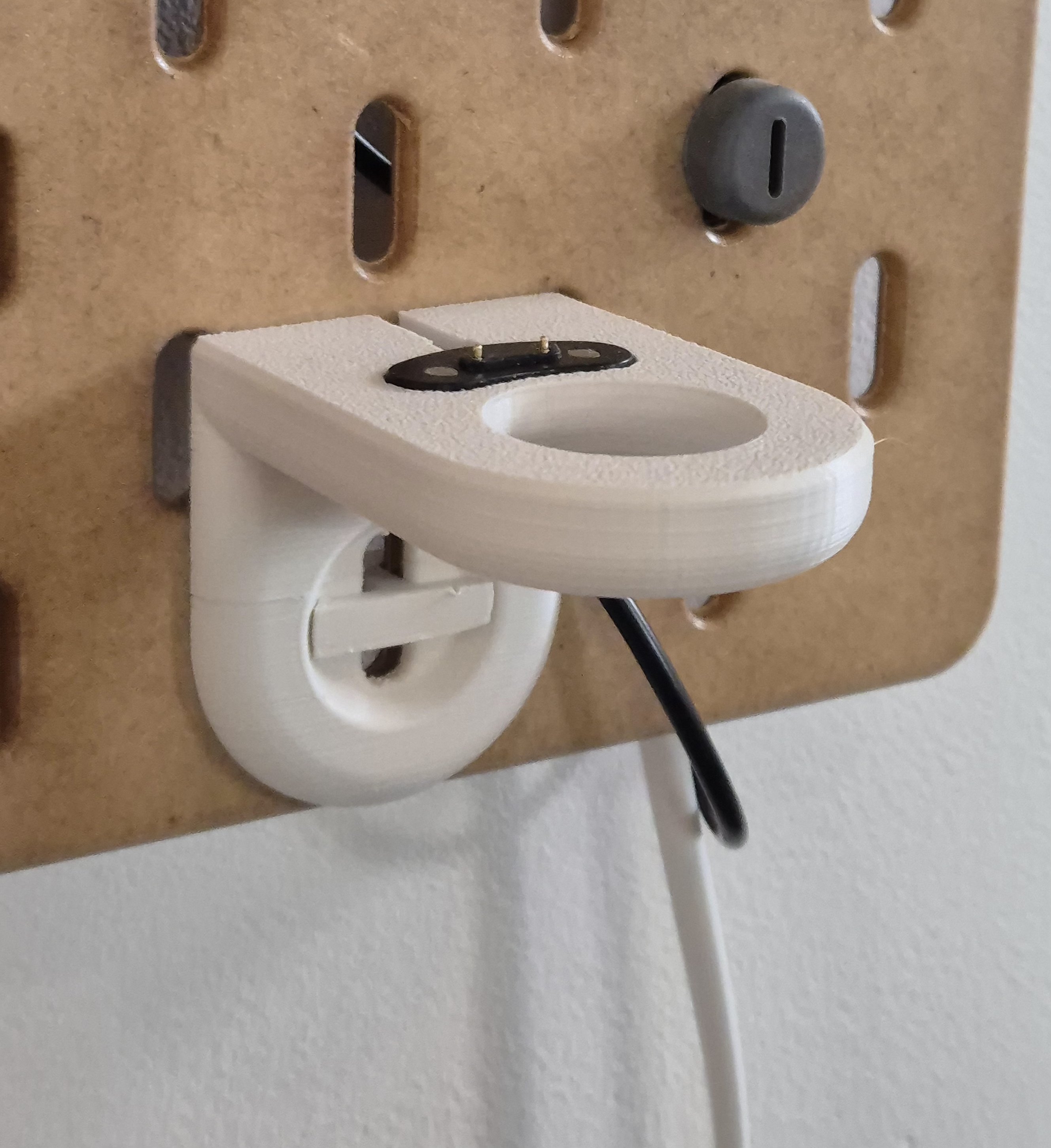 Charger holder Ticwatch Pro 5 for Ikea Skadis board