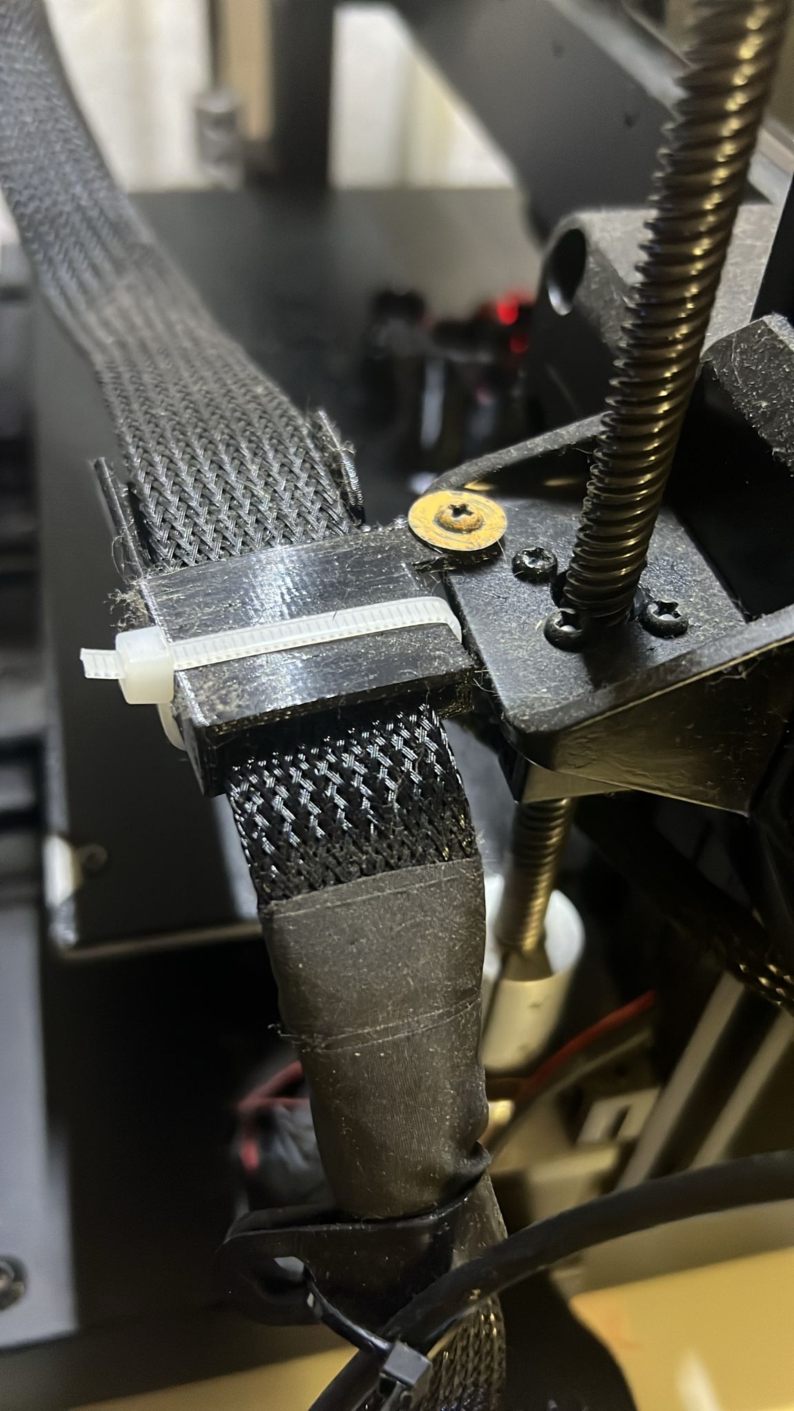 soportes para cable artillery sidewinder x4 plus