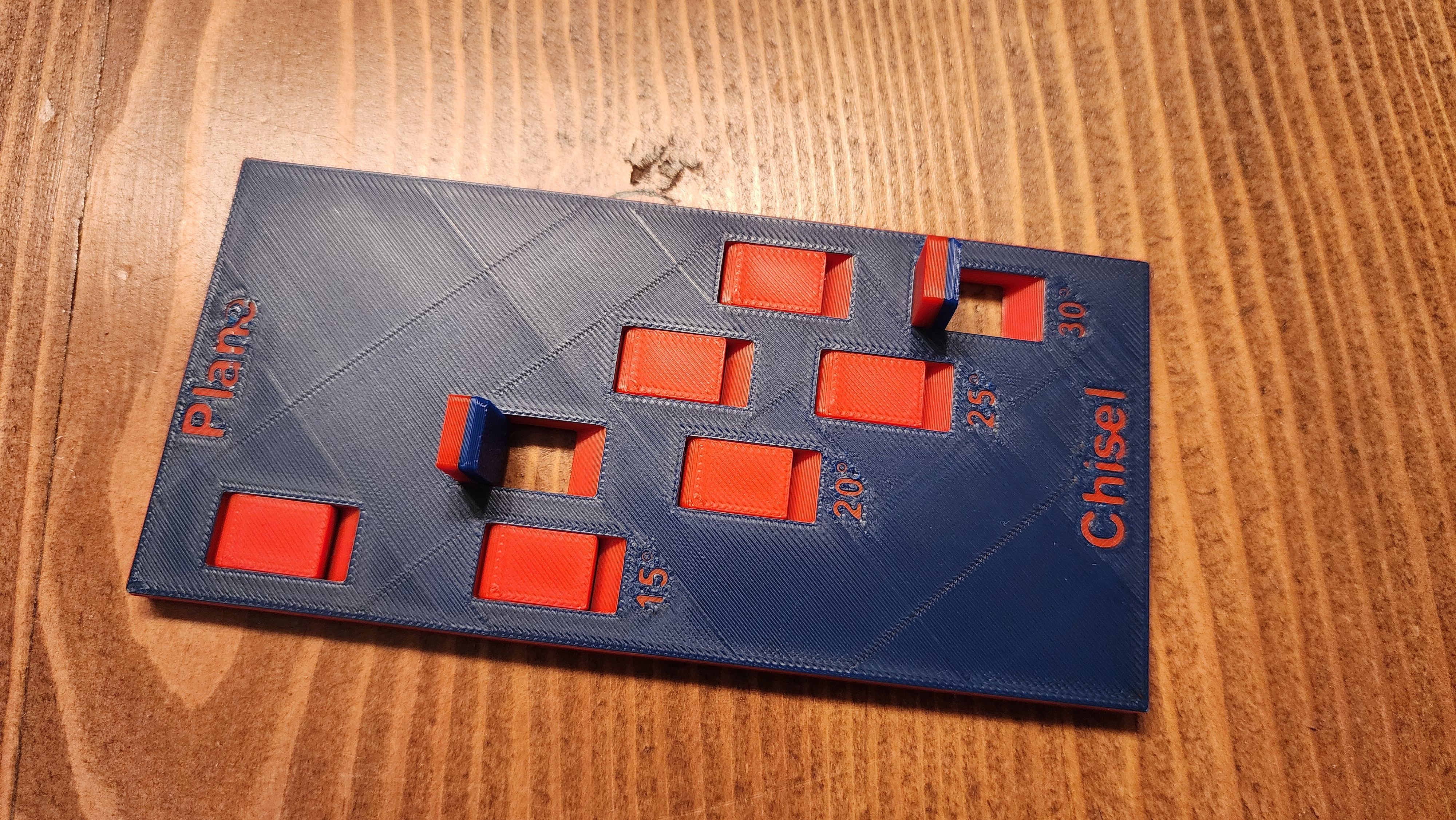 Miniatura 2 do modelo 3D Chisel/Planer Knife Sharpening Angle Jig