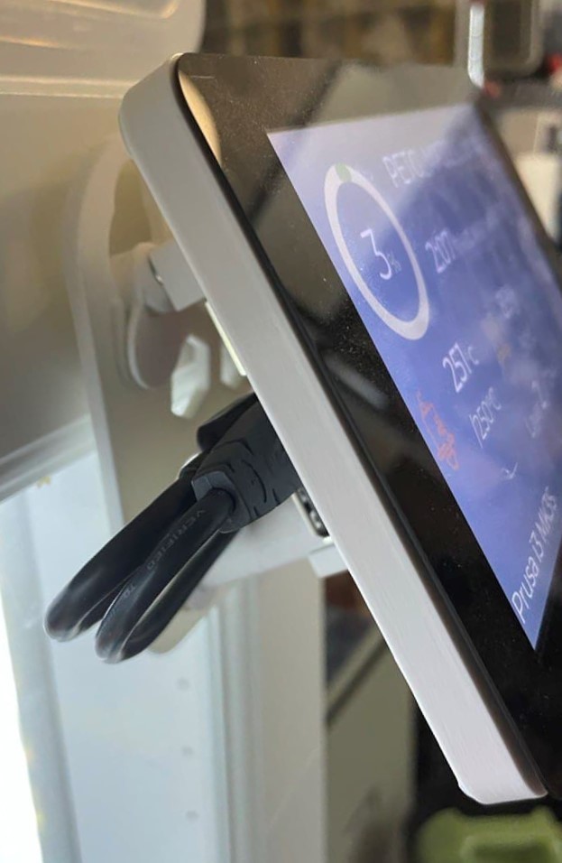Hinge and Standoffs for Raspberry Touchscreen Case RPI 4B — miniatura 3