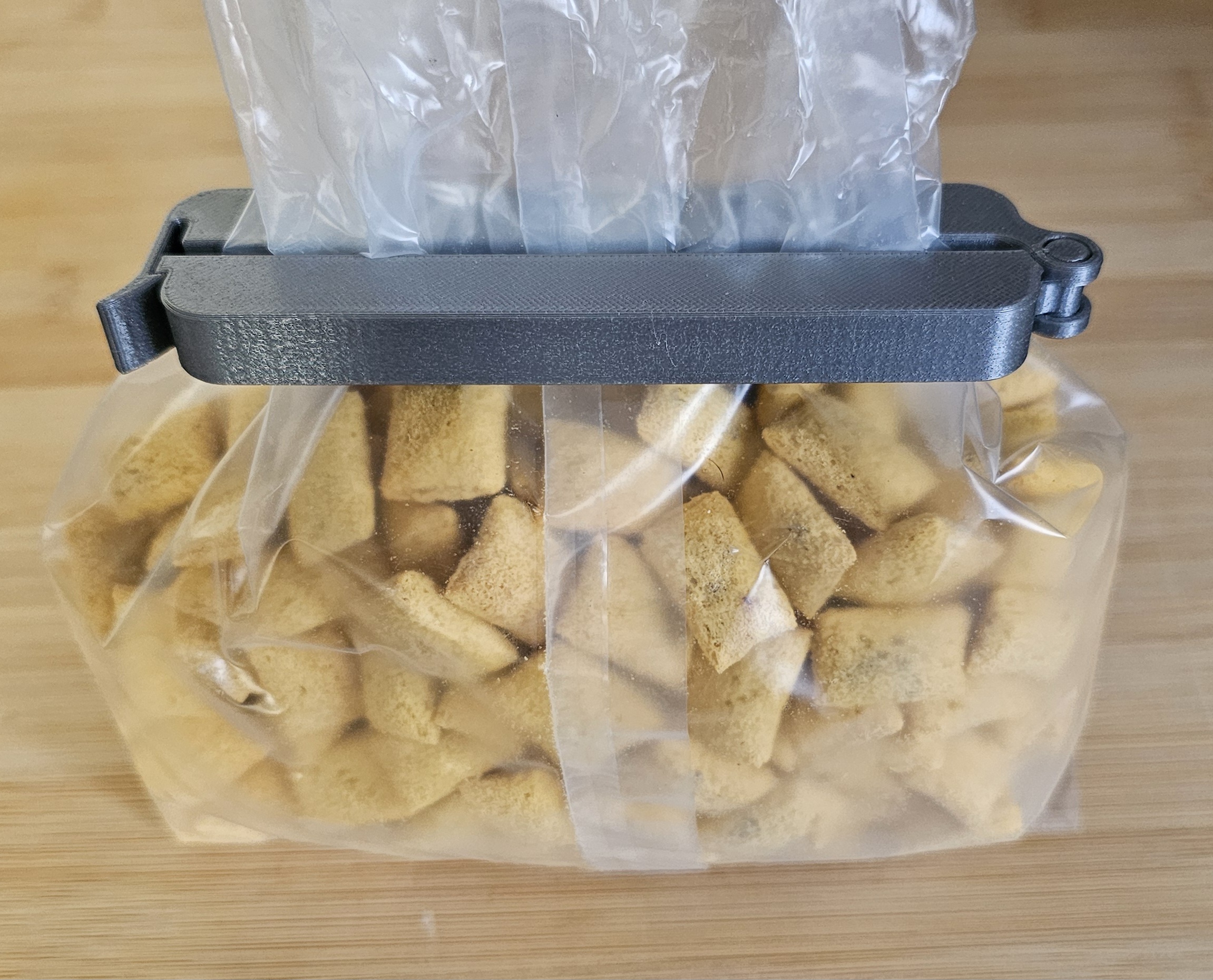 strong bag clip different sizes print in place