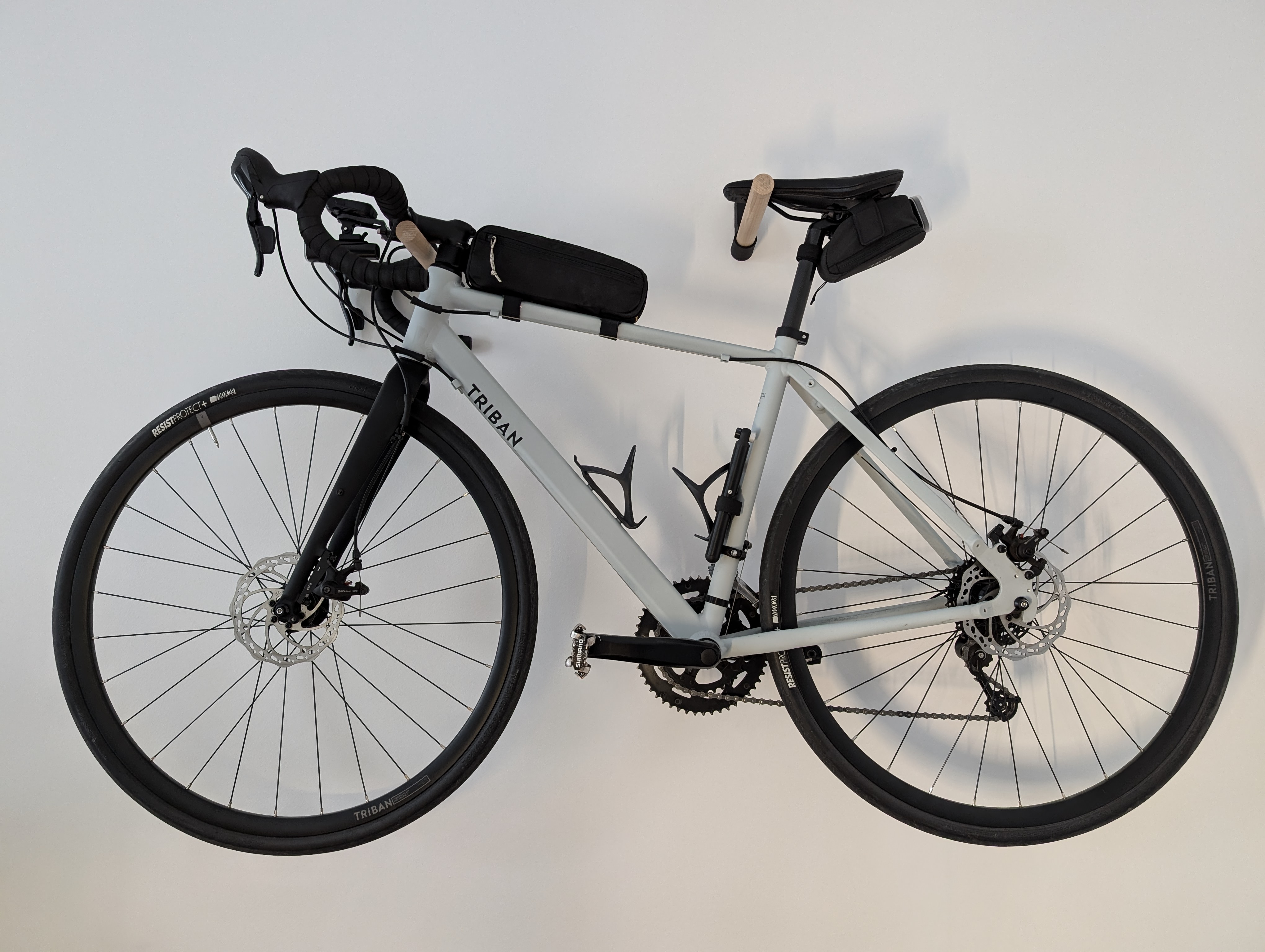Sturdy bike wall mount for 30mm wooden bars