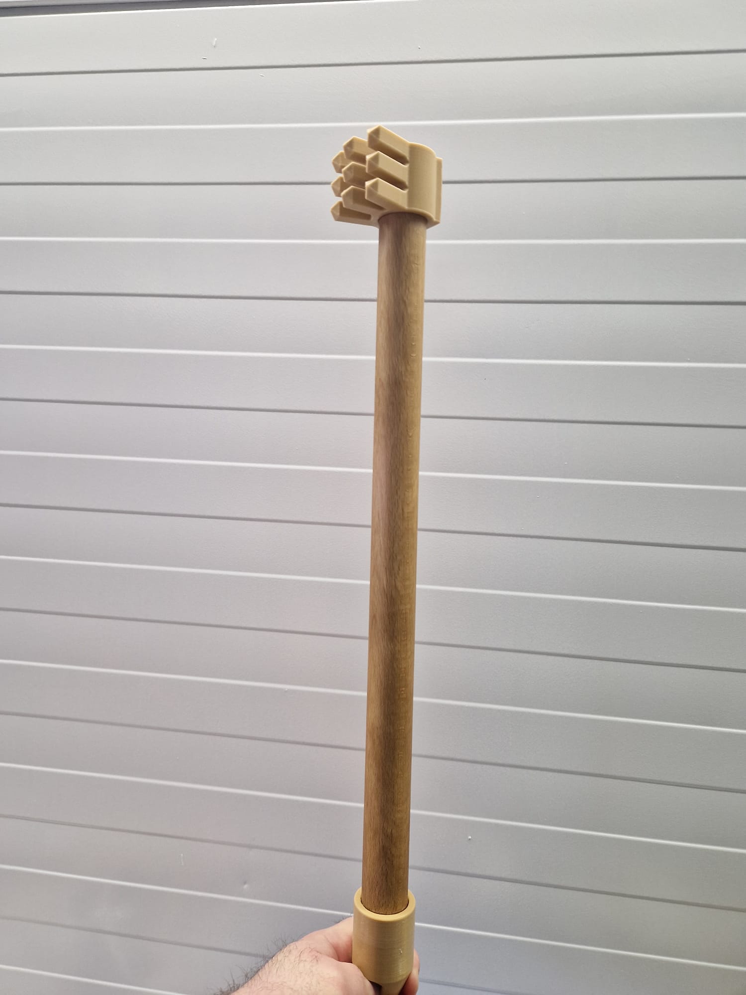Rückenkratzer - Back Scratcher