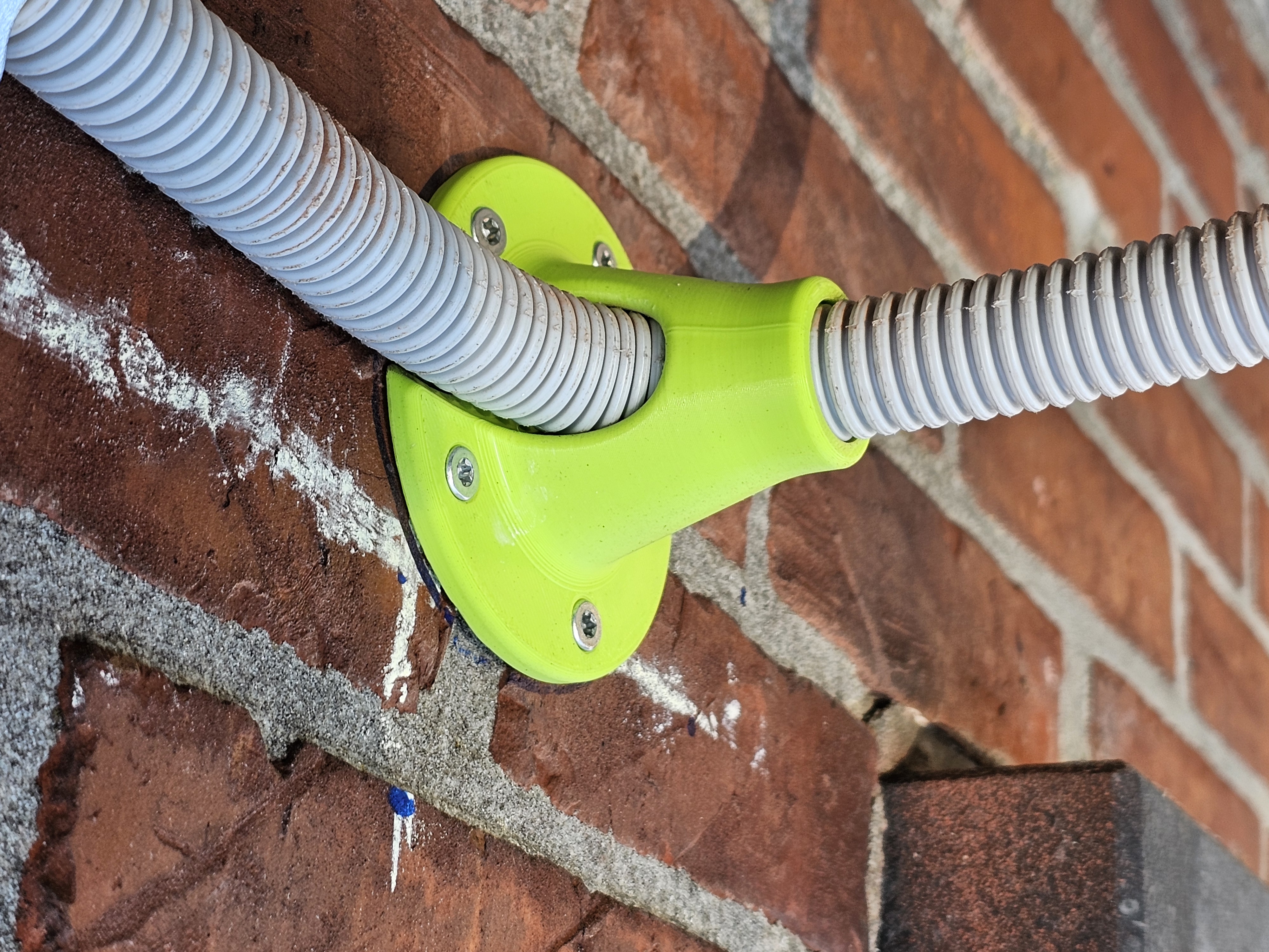 Conduit wall guide to perpendicular