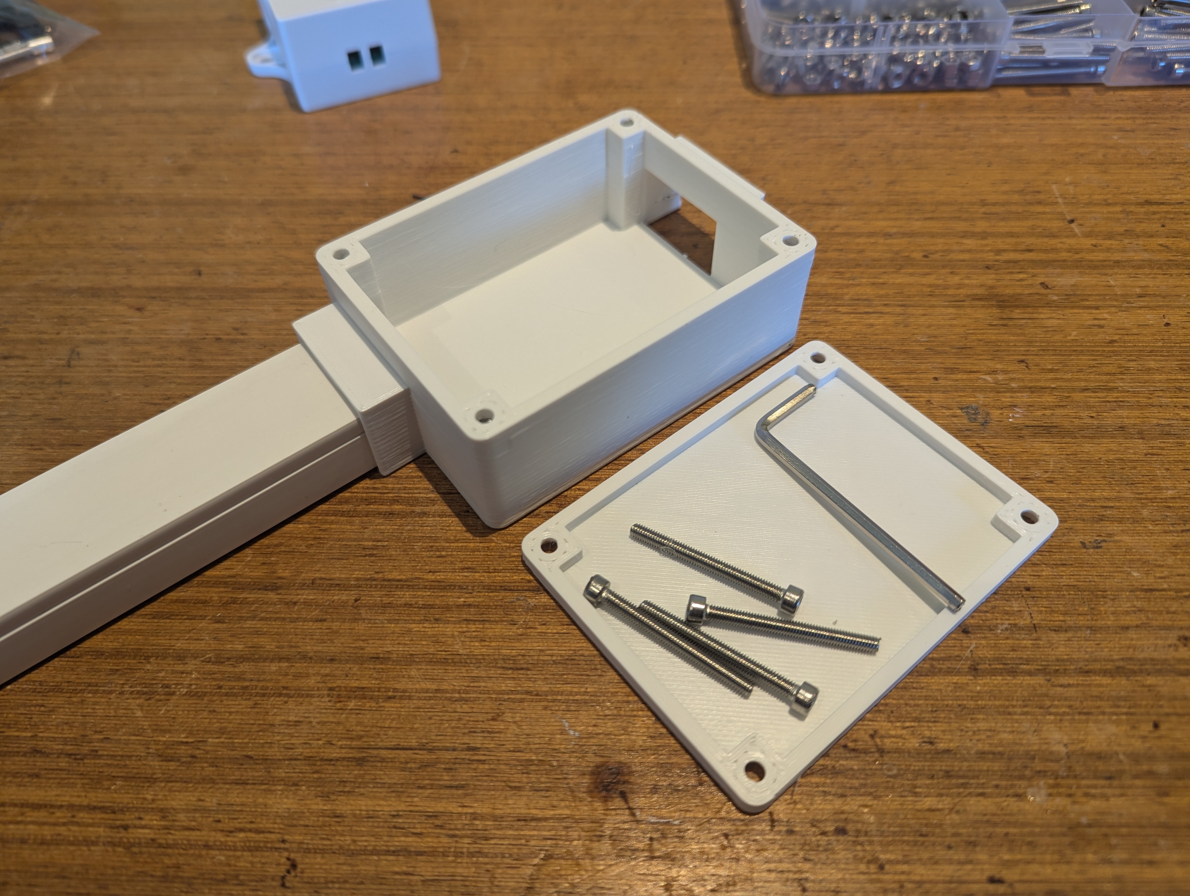 Deta TTE Trunking (2-way) Junction wiring box