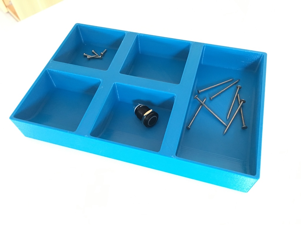 Screw Tray with magnets
