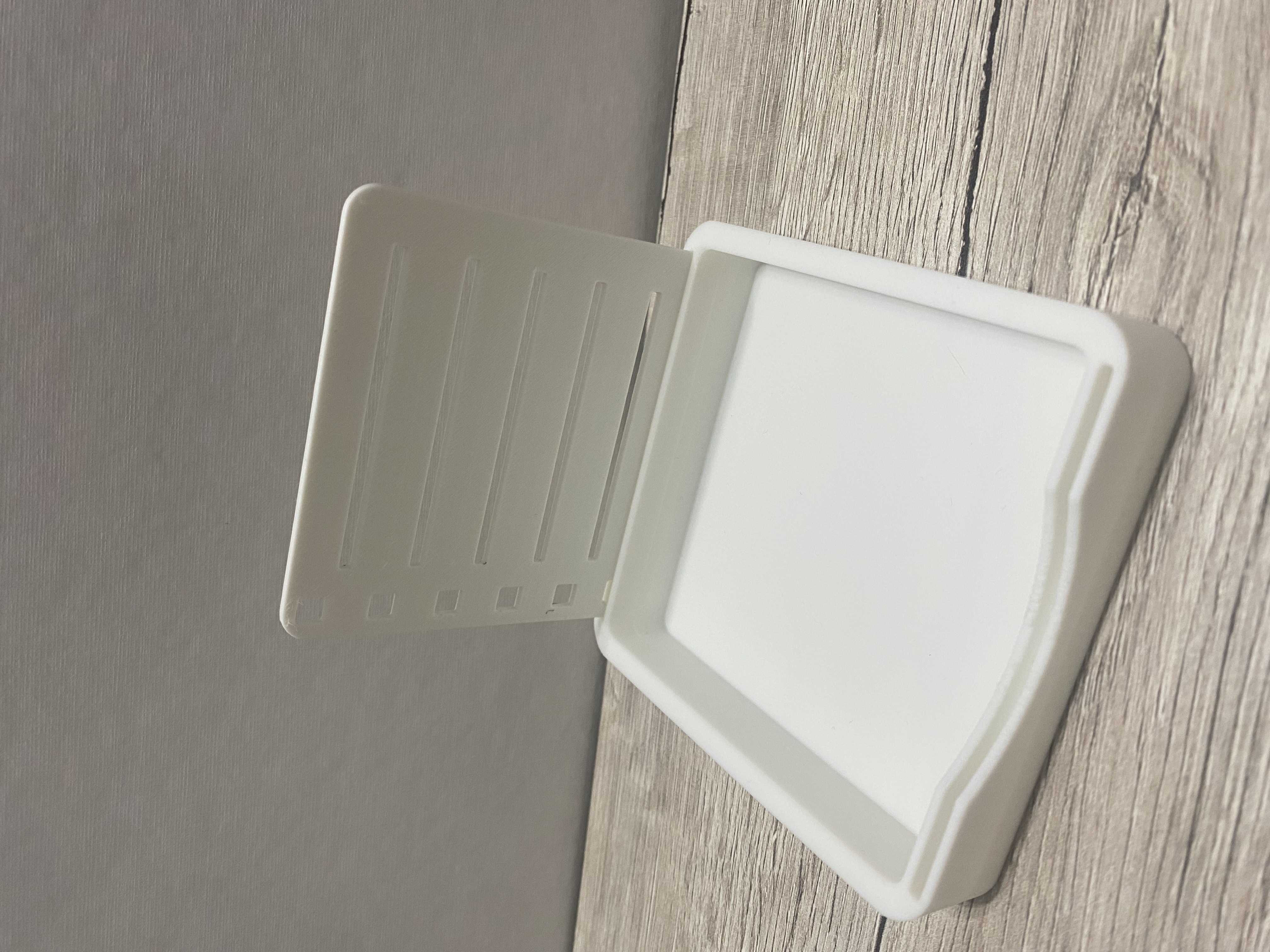 Miniatura 2 do modelo 3D Post-it note holder
