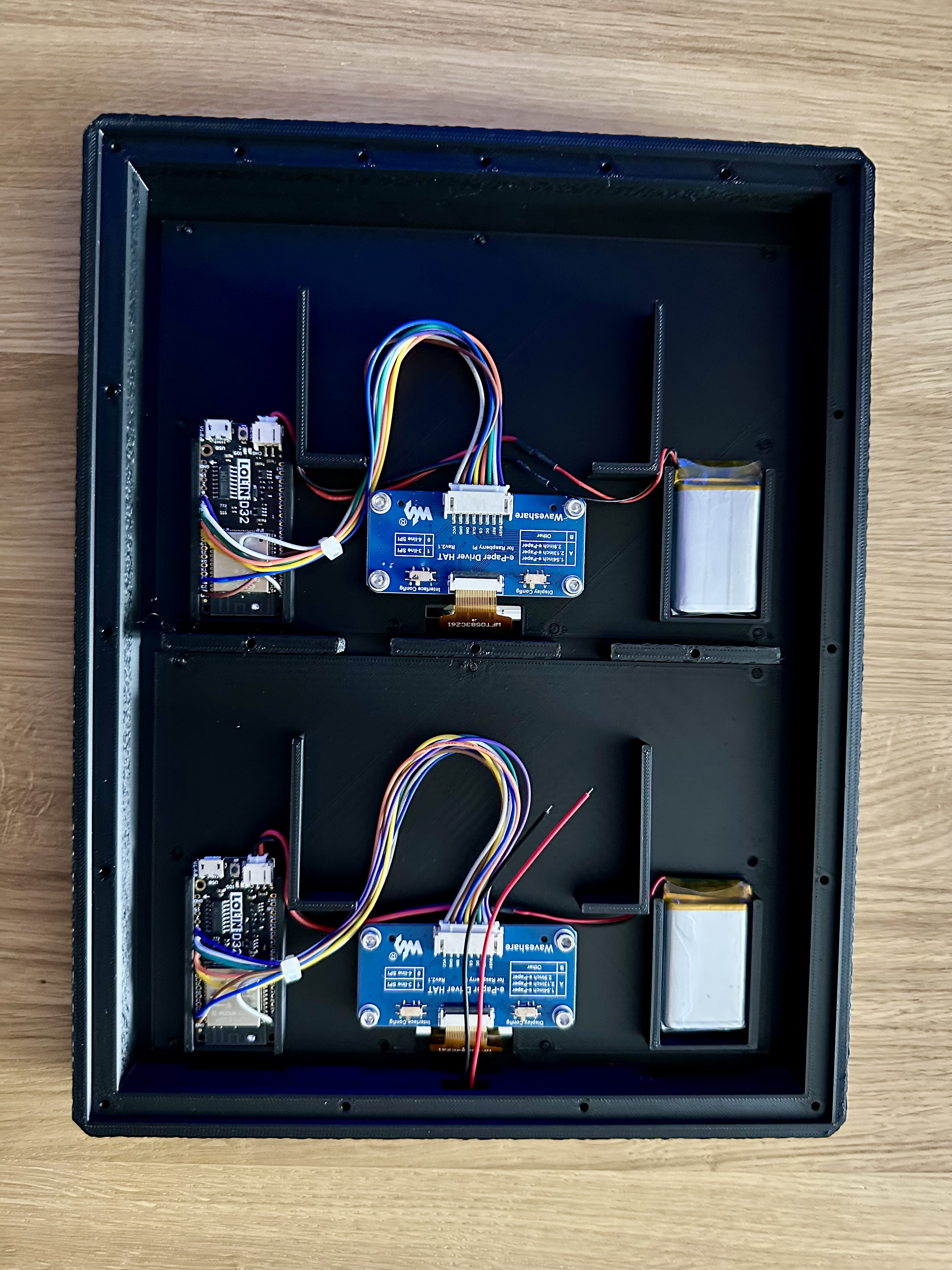 Double WaveShare 7.5" e-Paper case - symmetrical borders — miniatura 8