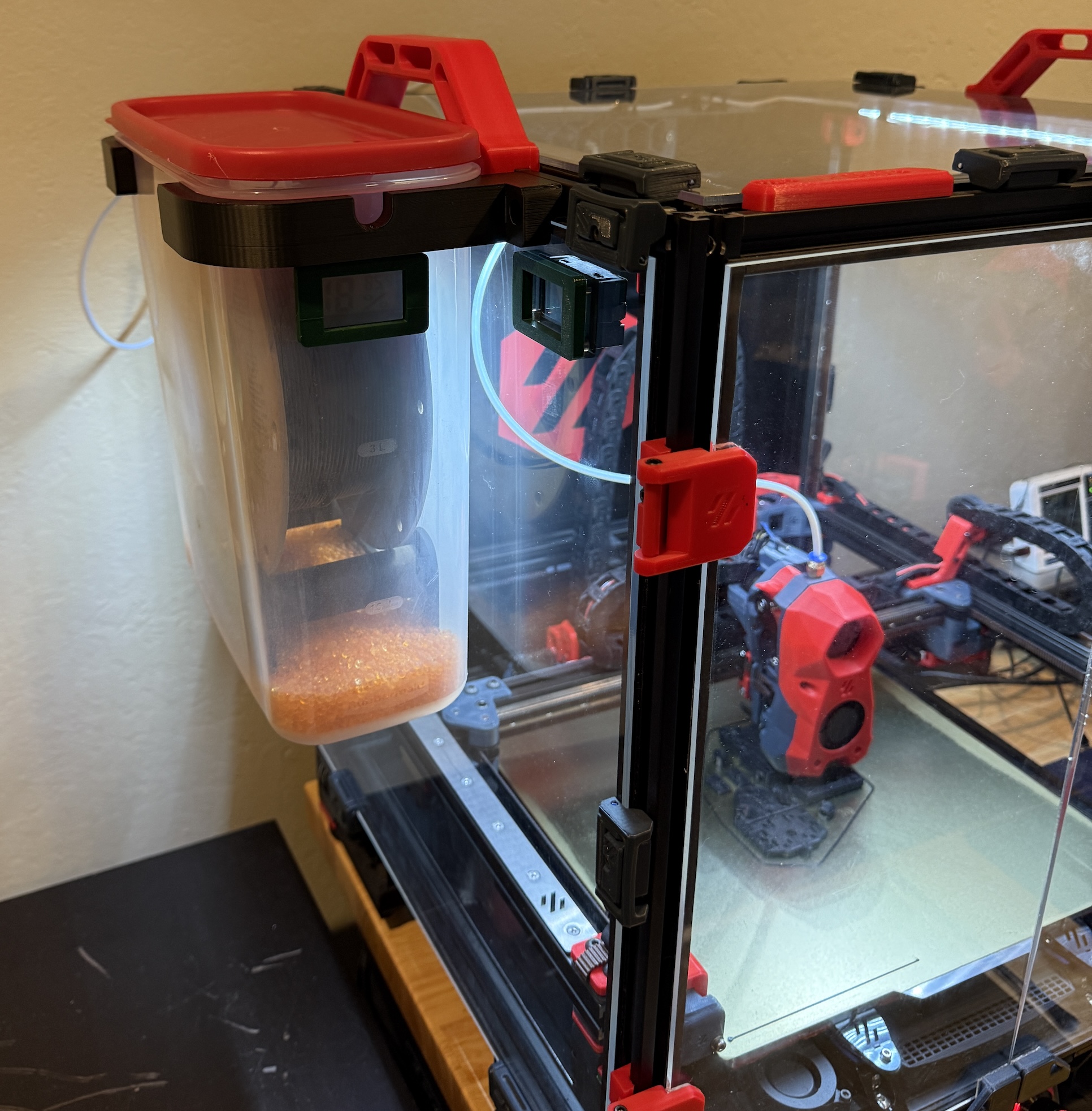 Rubbermaid Drybox holder for Voron 2.4r2