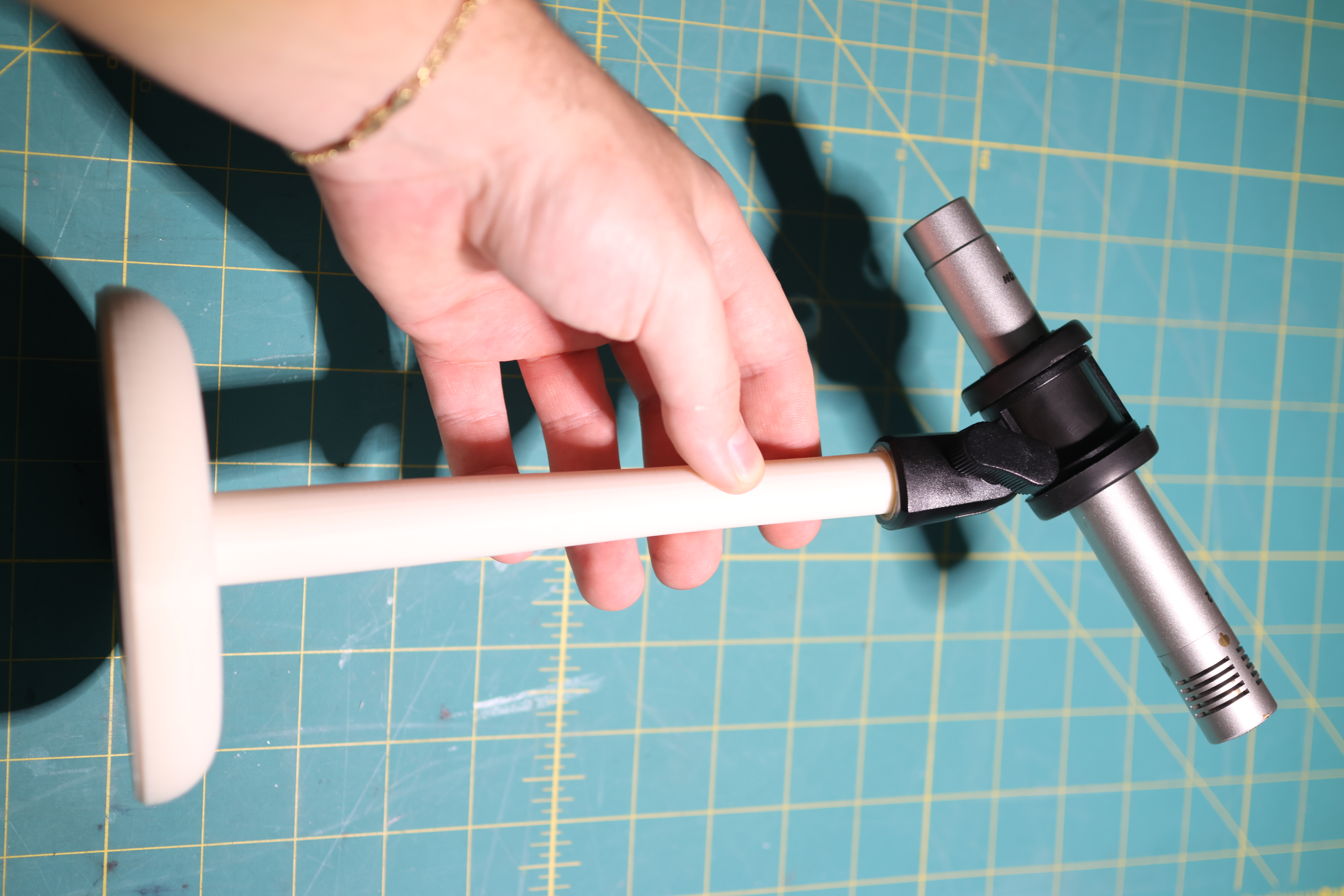 Miniatura 2 do modelo 3D Desktop Microphone Stand