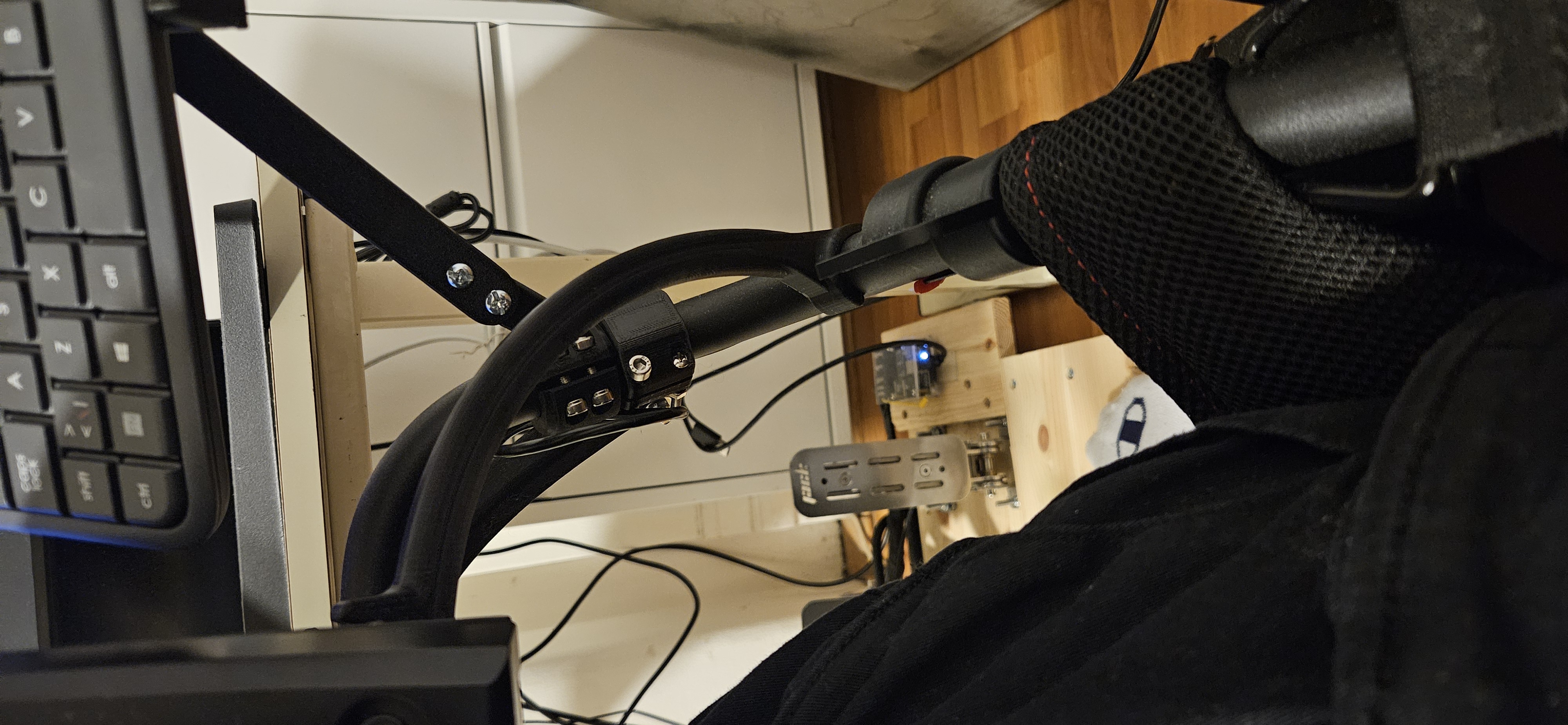 Brace stiff playseat challenge