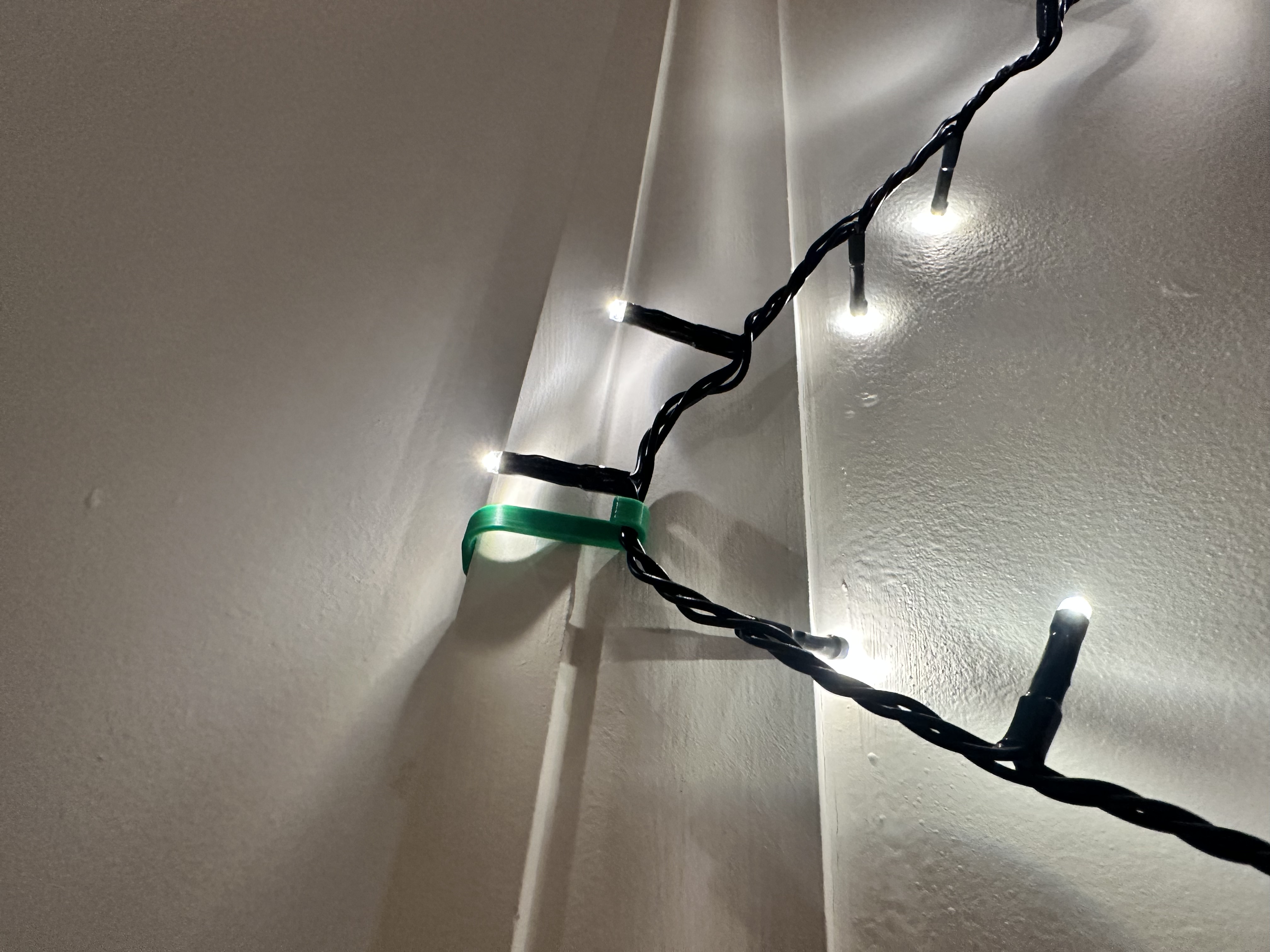 Picture Rail Tiny Hook